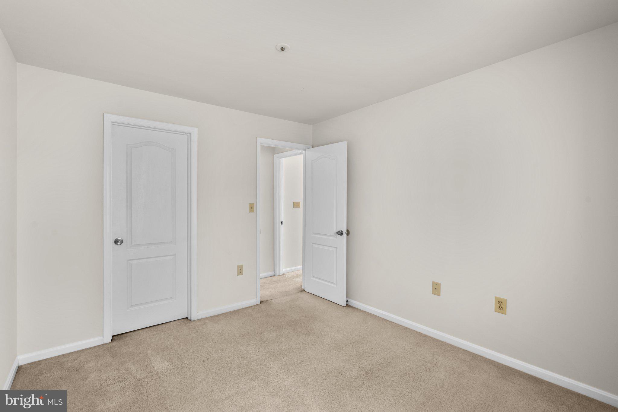 8387 Montgomery Run Rd #E