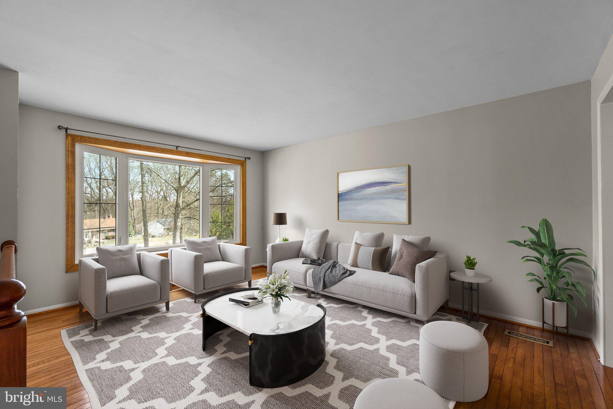 10023 Autumn View Ln