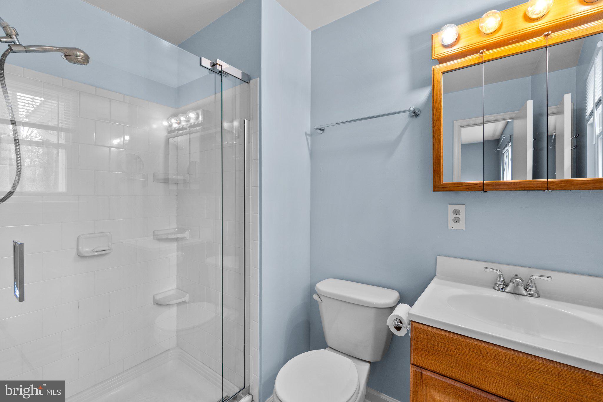 10023 Autumn View Ln