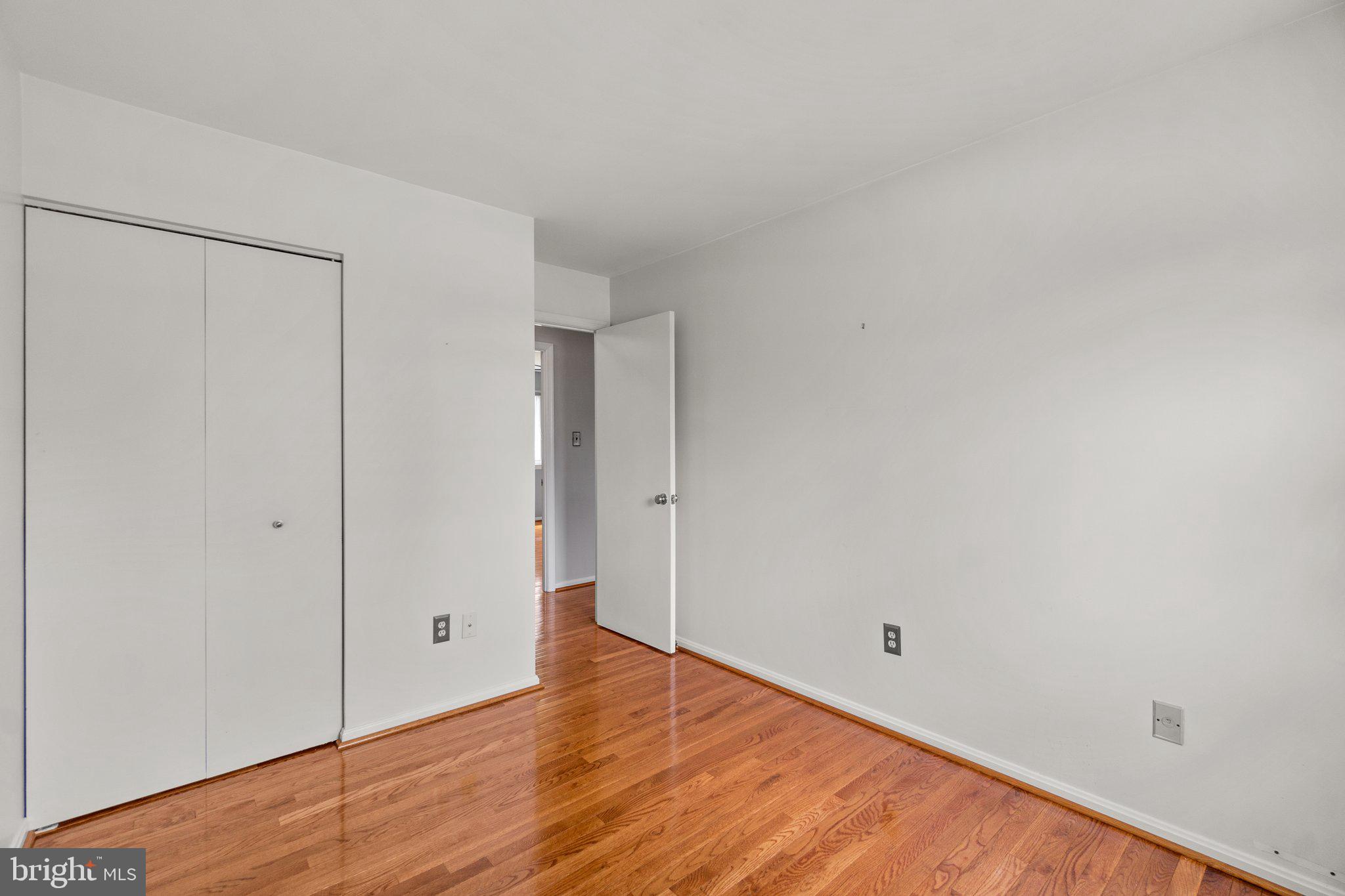 10023 Autumn View Ln