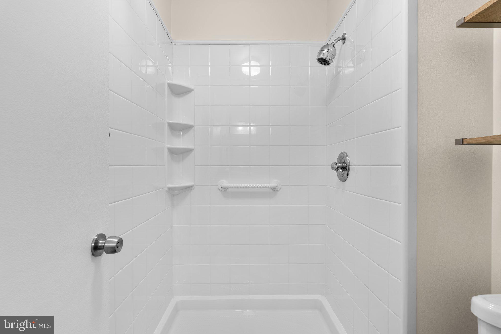 10109 Windstream Dr #6