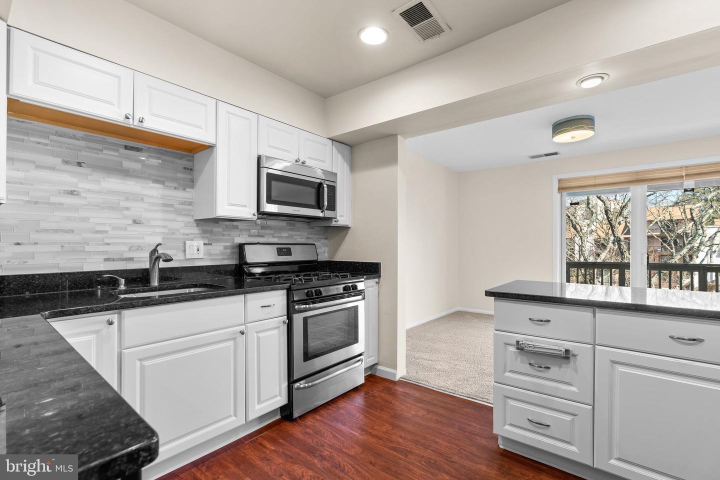 10109 Windstream Dr #6