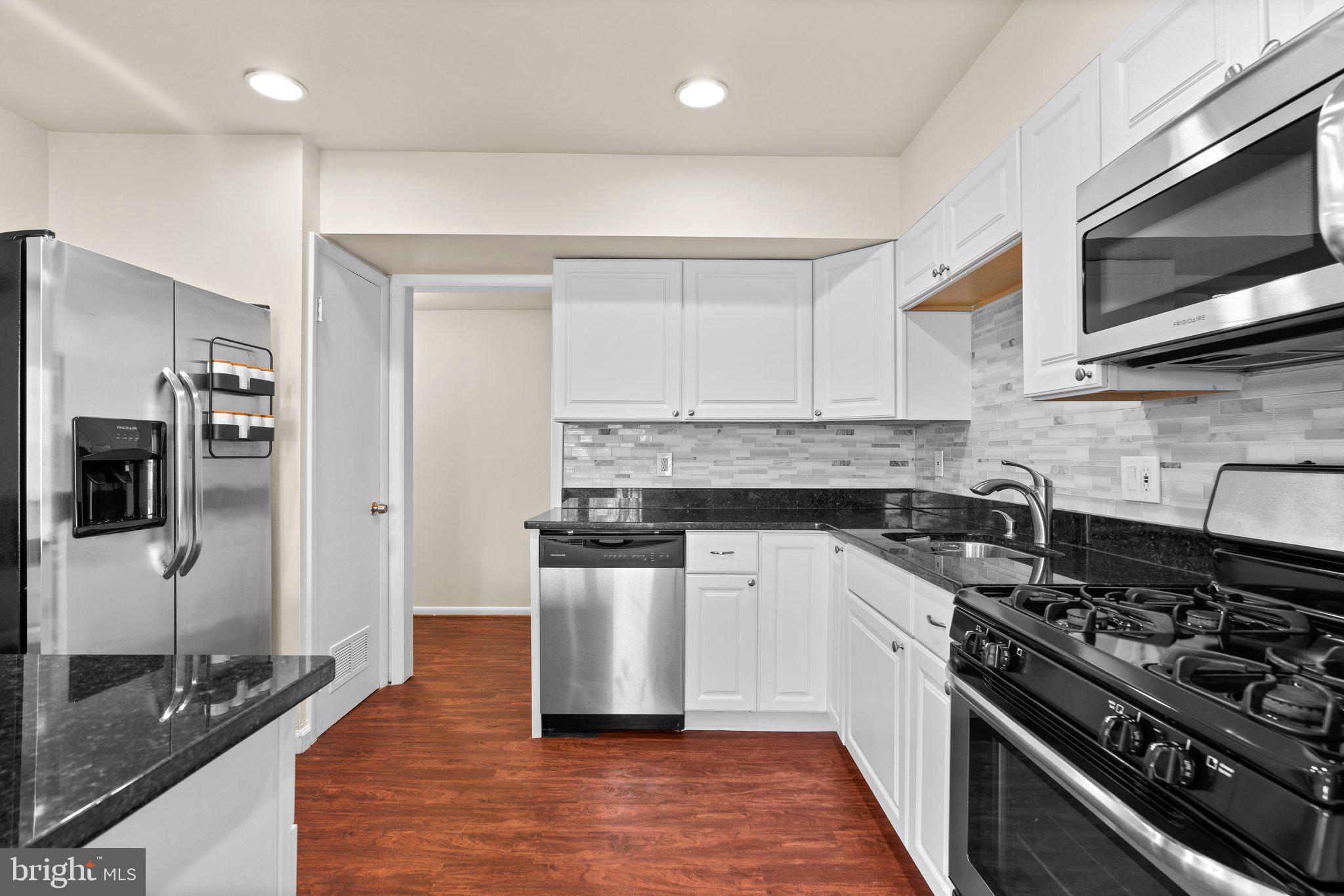 10109 Windstream Dr #6