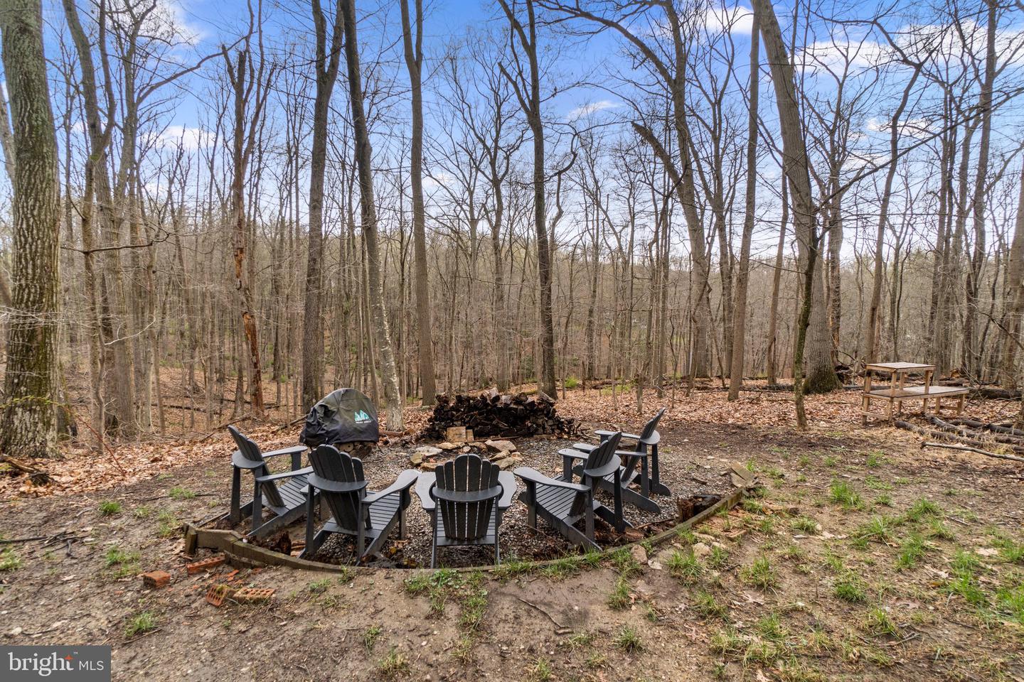 1236 Crows Foot Rd