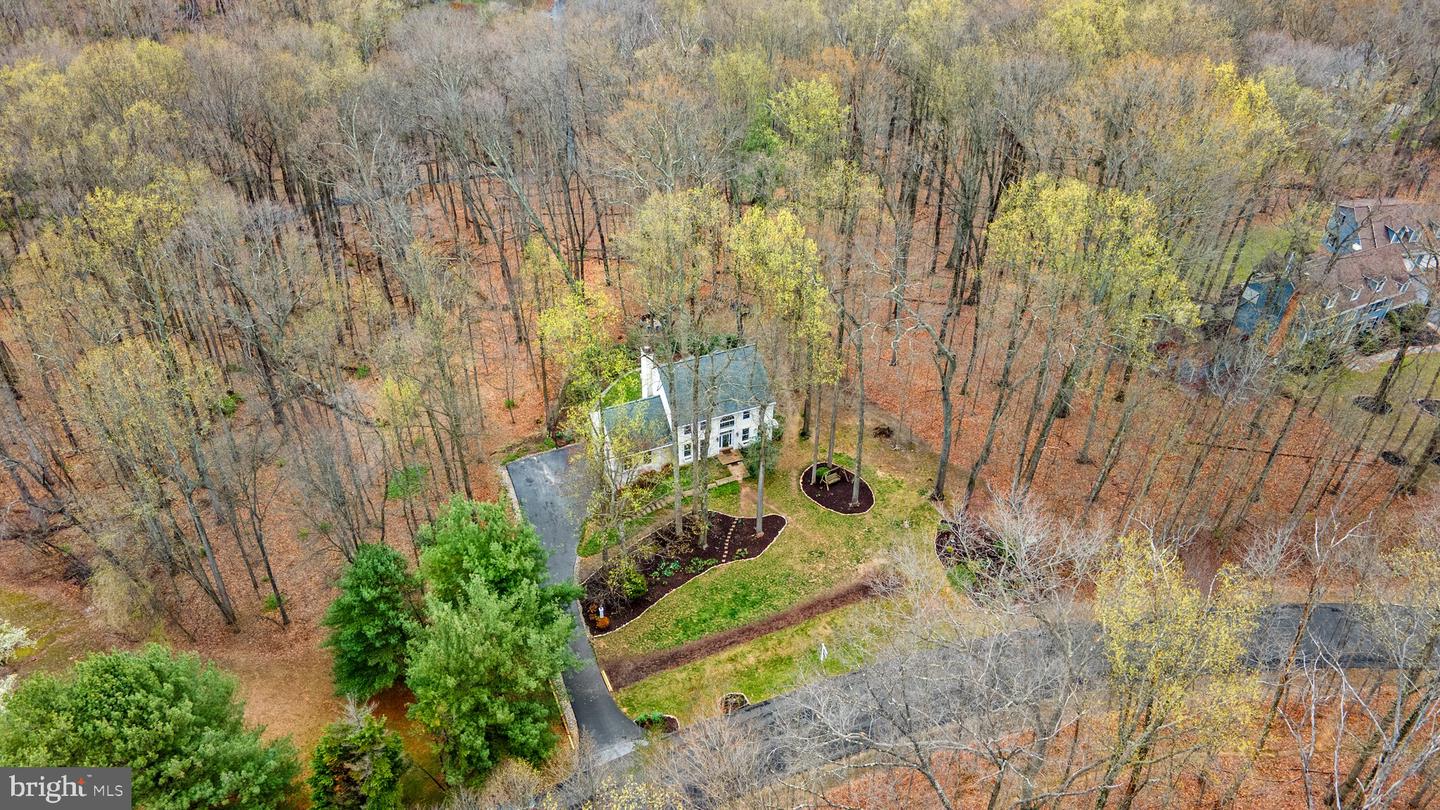 1236 Crows Foot Rd