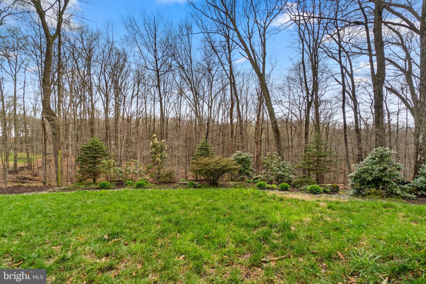 1236 Crows Foot Rd