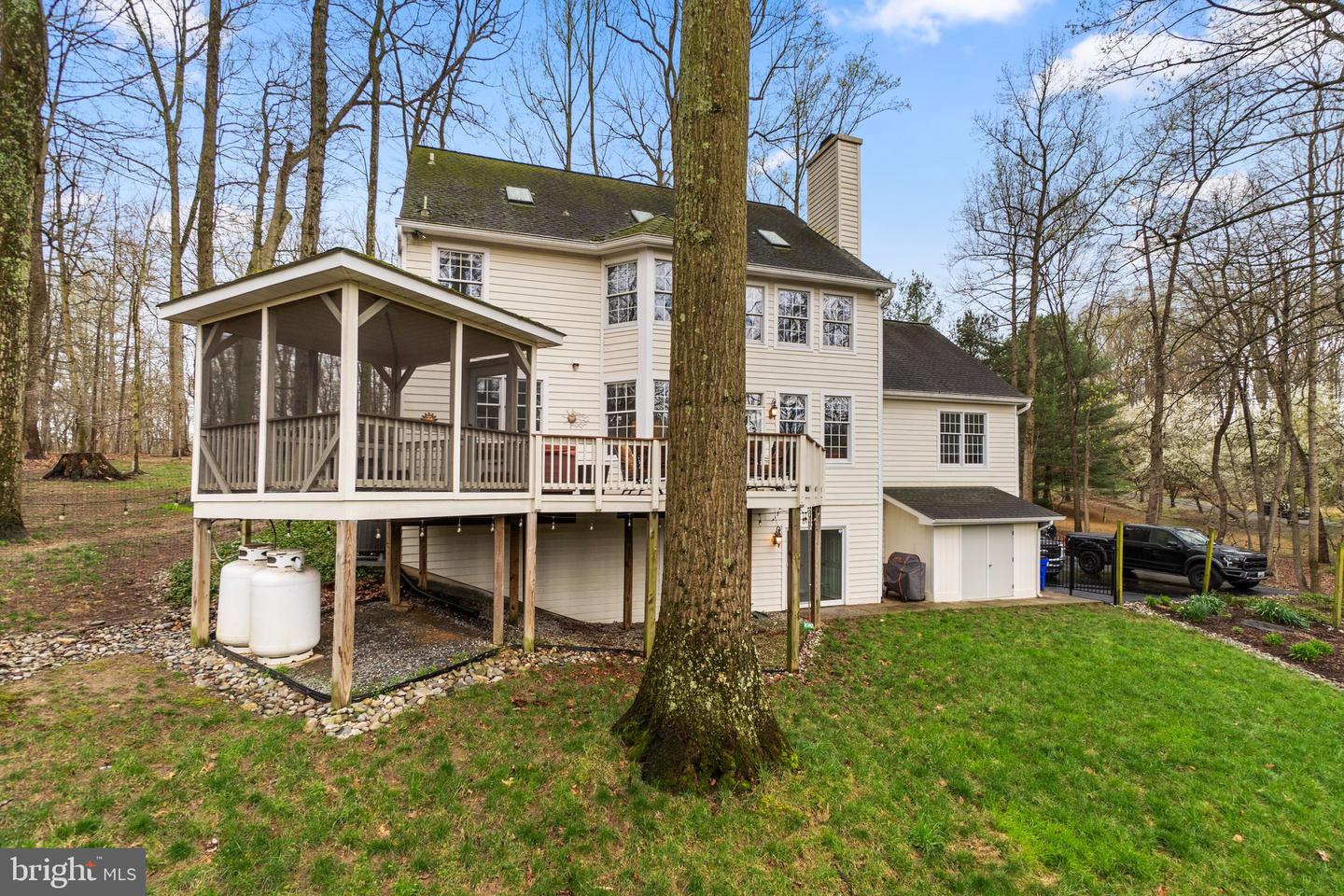 1236 Crows Foot Rd
