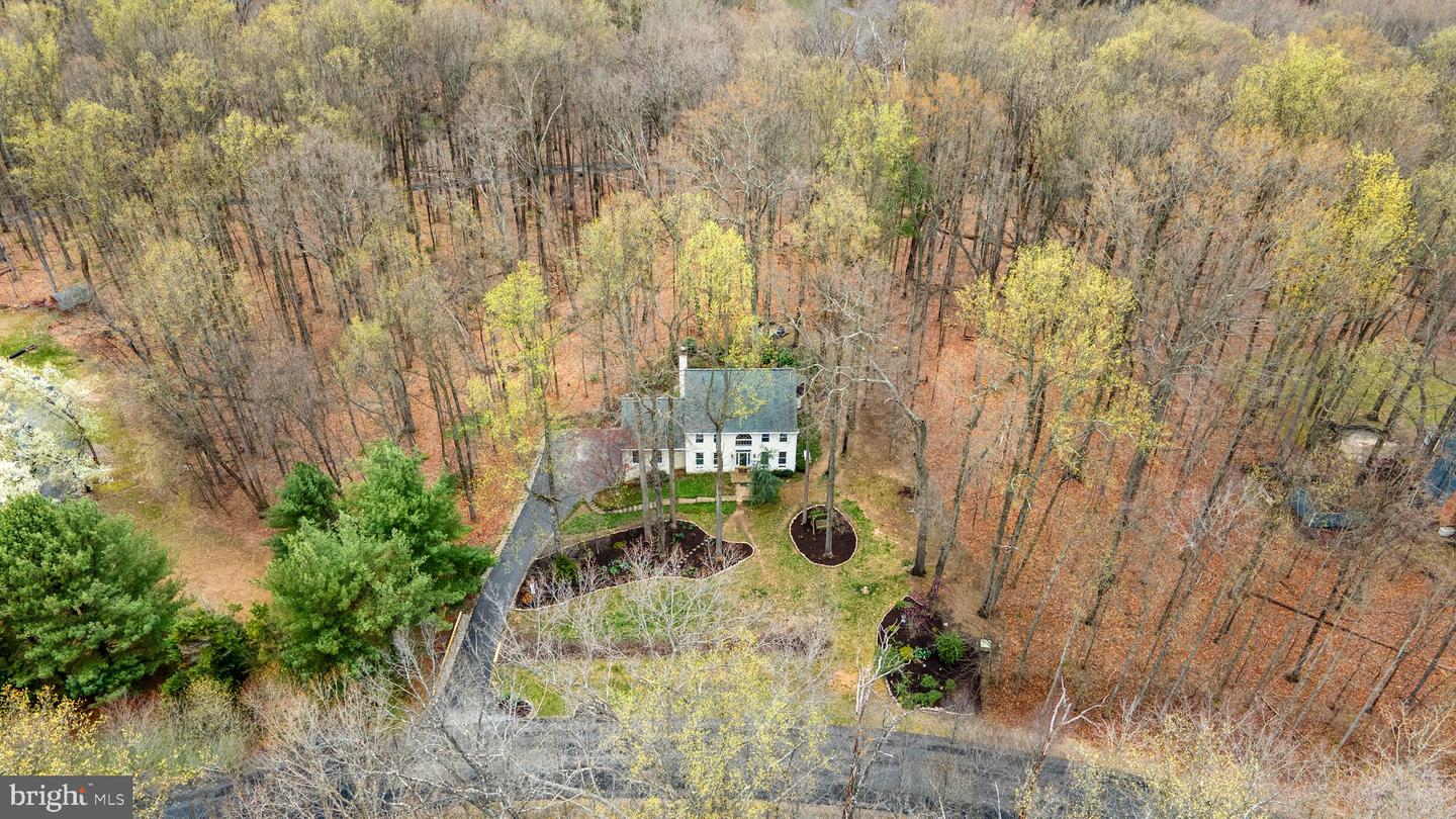1236 Crows Foot Rd
