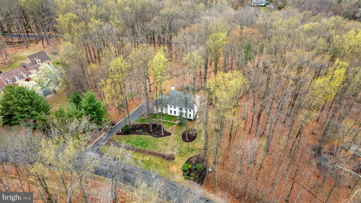 1236 Crows Foot Rd