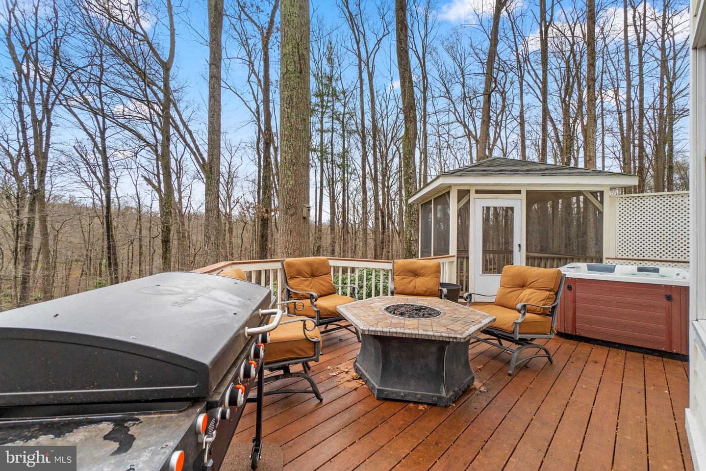 1236 Crows Foot Rd