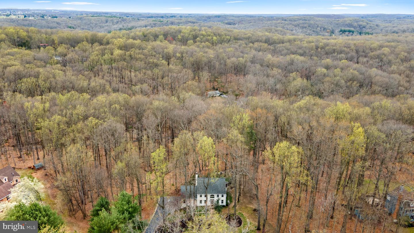1236 Crows Foot Rd