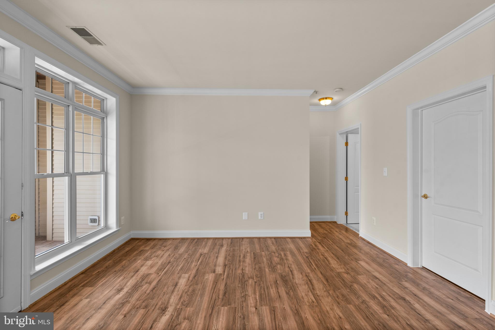 2130 Ganton Green Grn #201