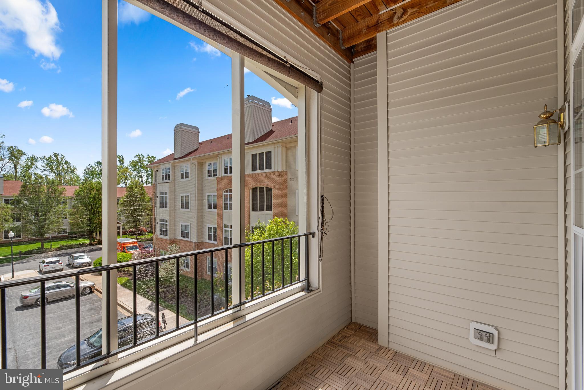 2130 Ganton Green Grn #201