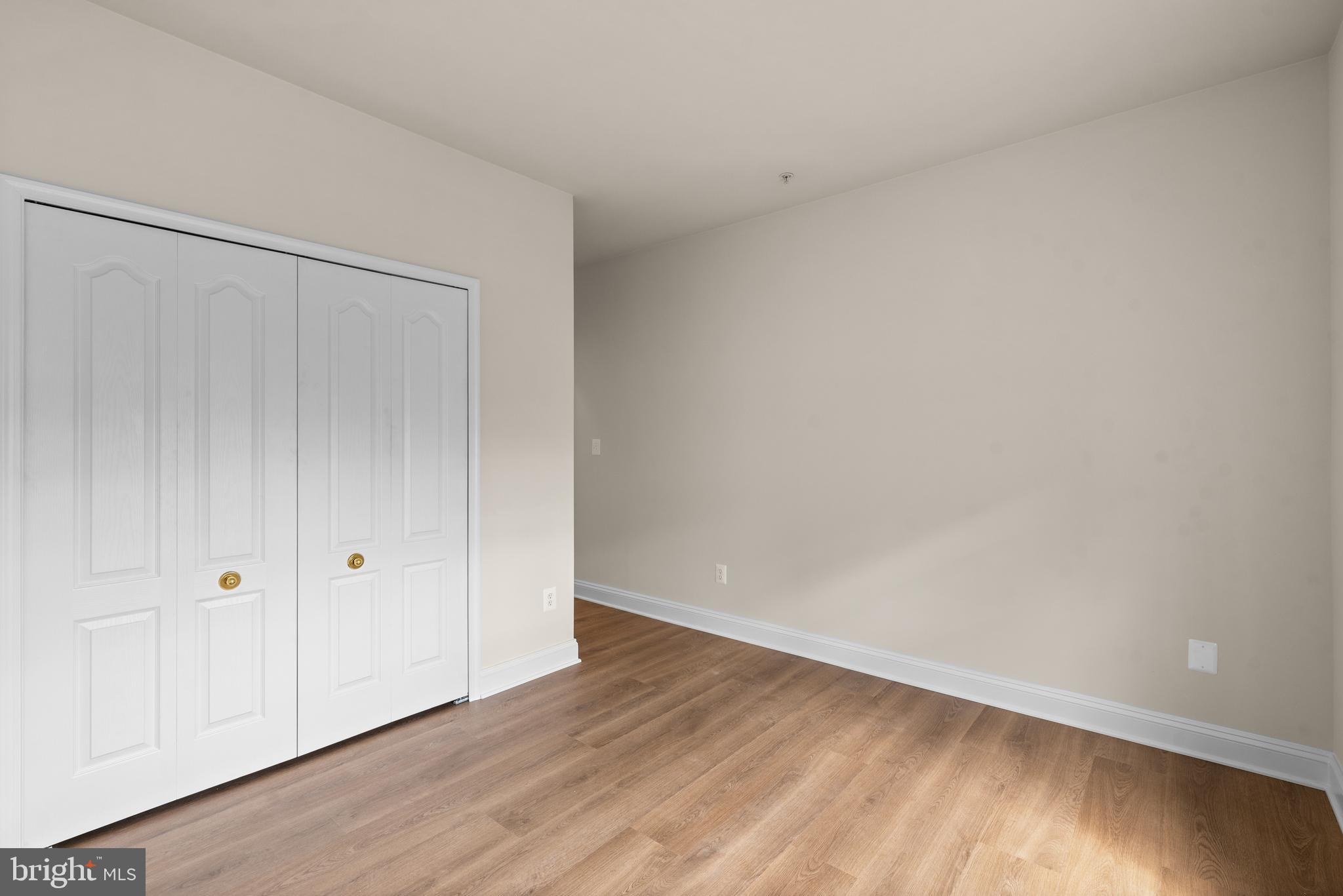 2130 Ganton Green Grn #201