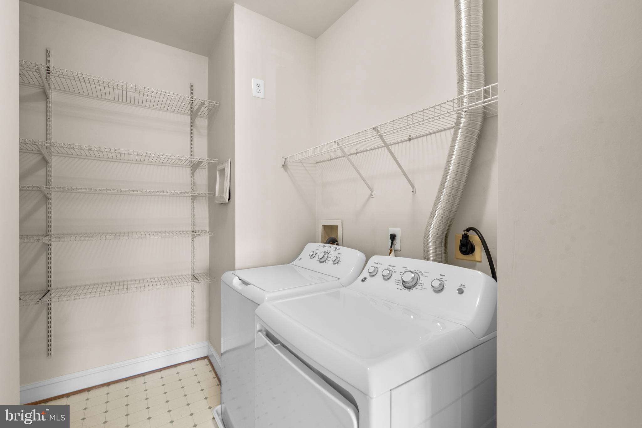 2130 Ganton Green Grn #201