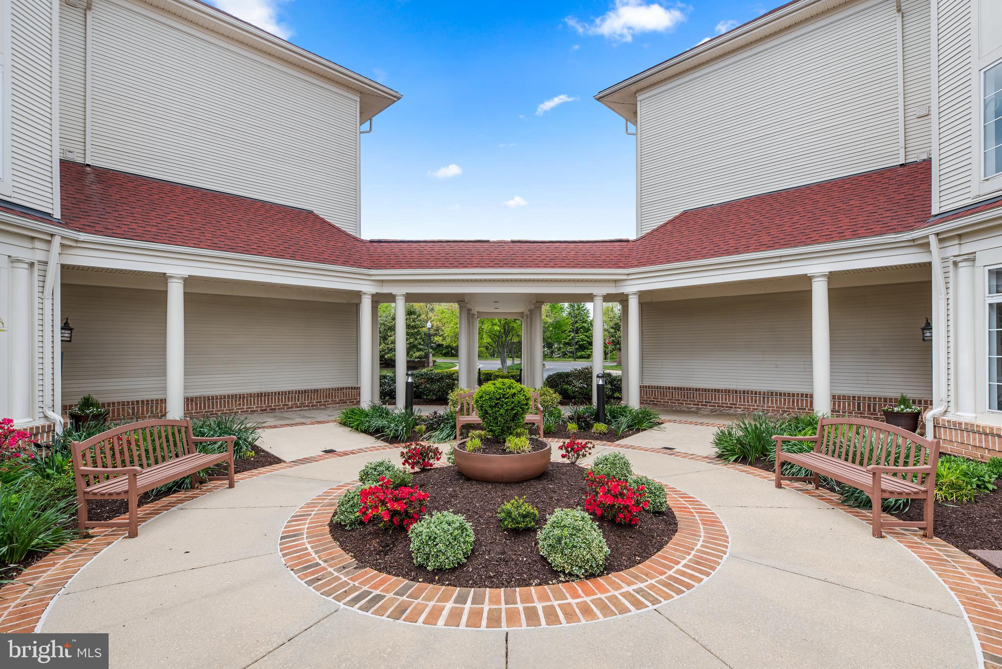 2130 Ganton Green Grn #201