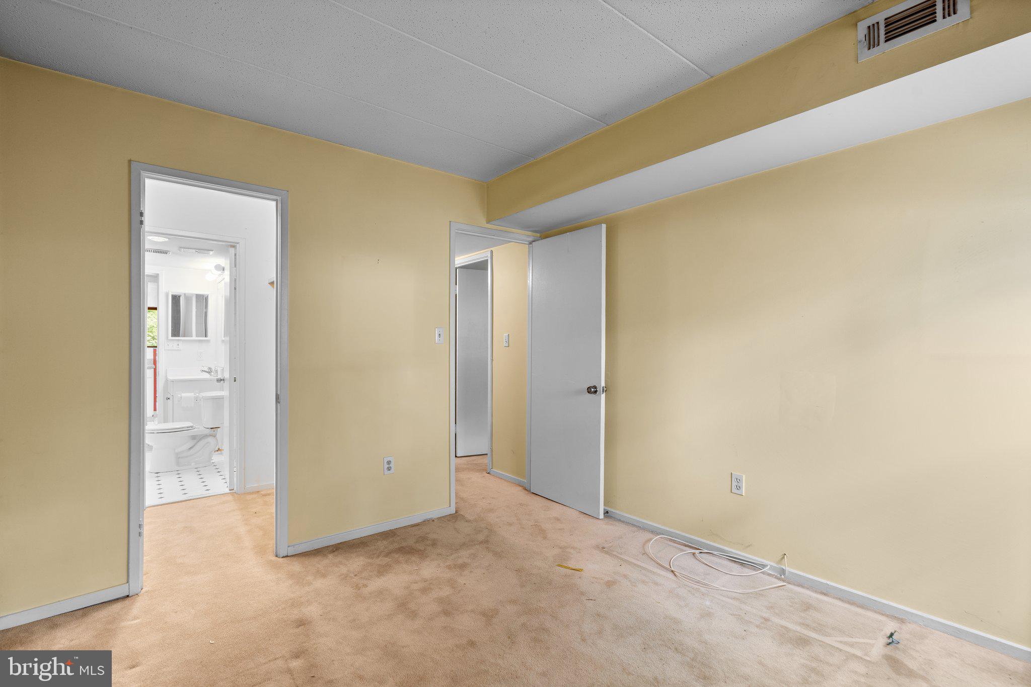 5723 Harpers Farm Rd #D