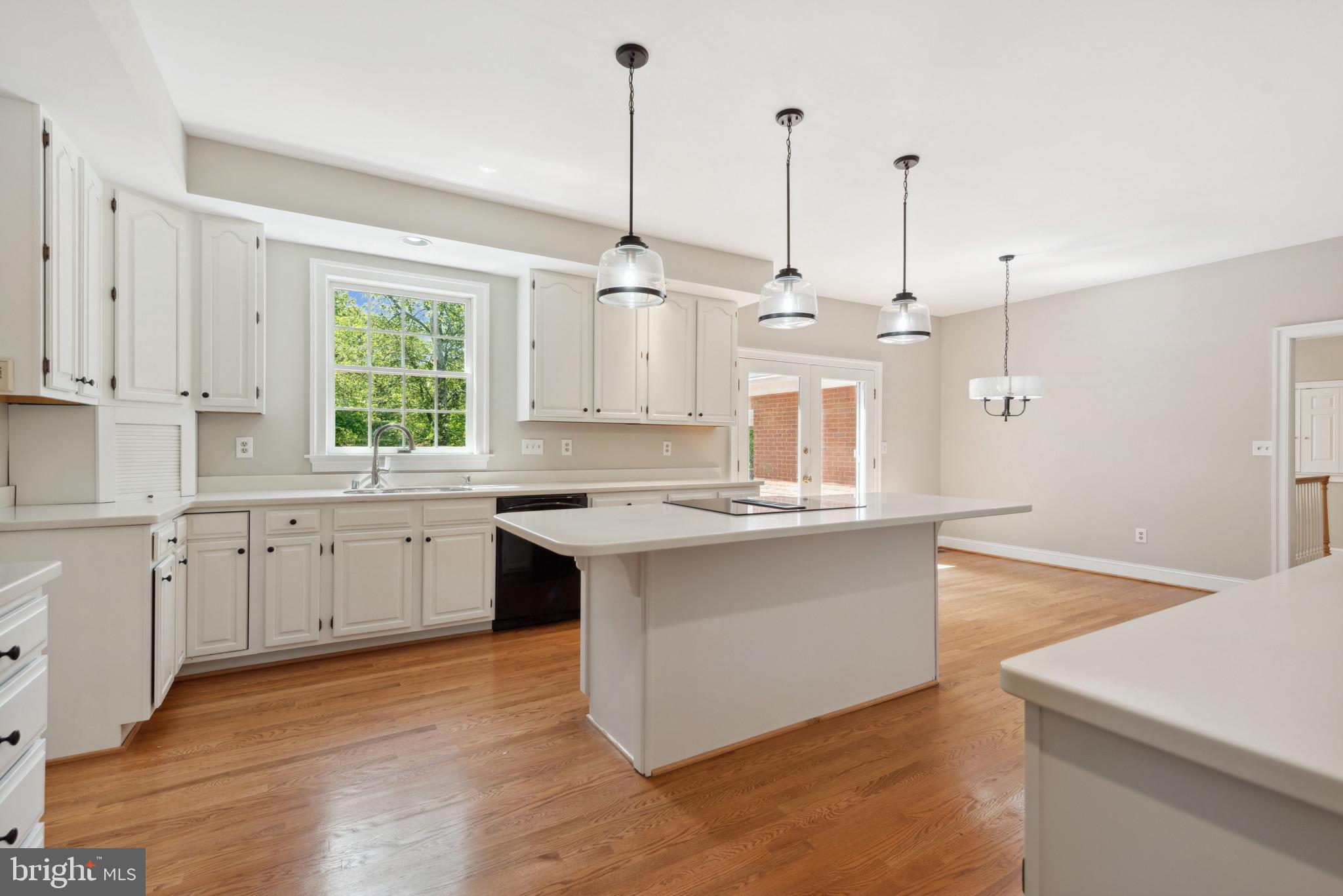 3125 Emerald Valley Rd