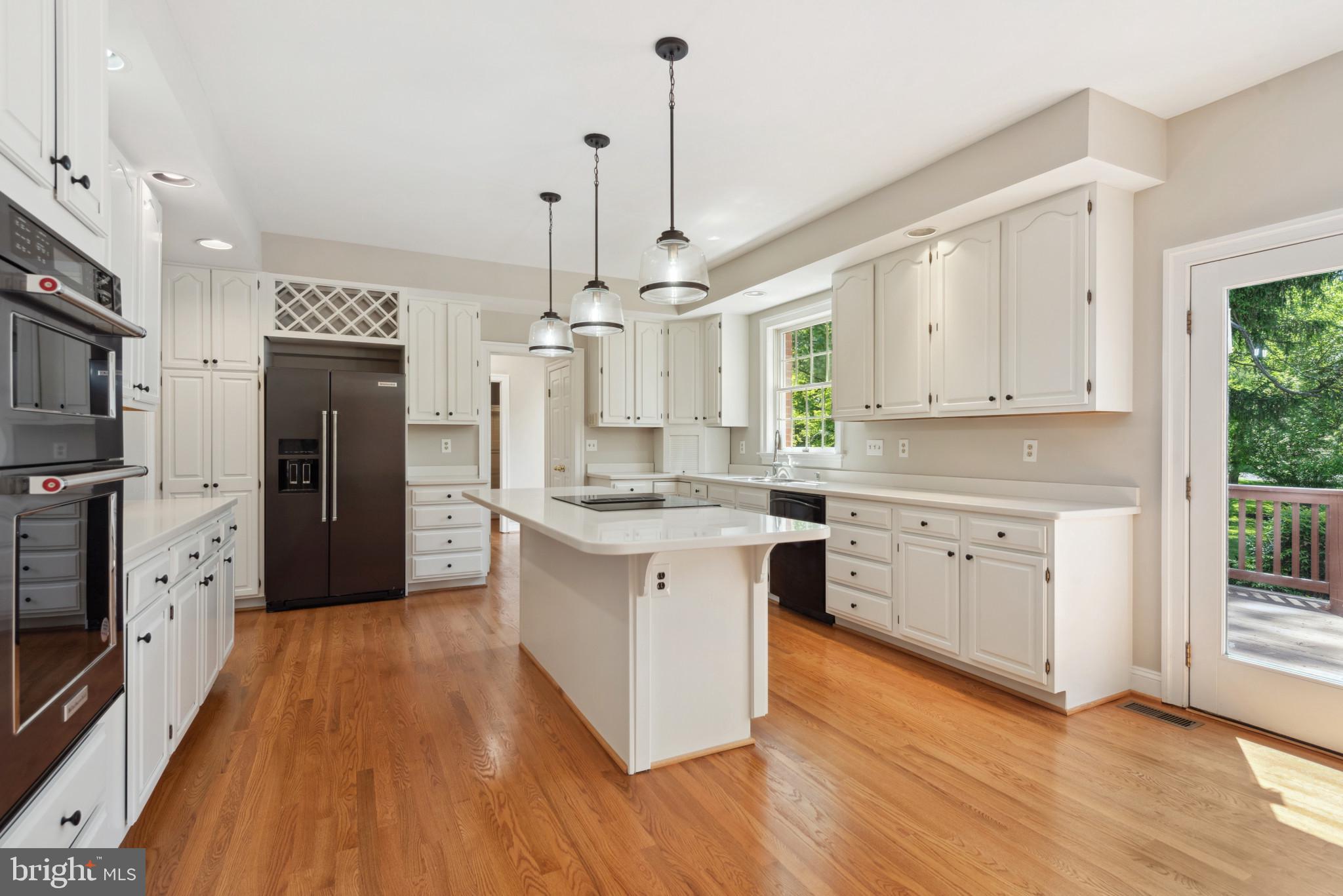 3125 Emerald Valley Rd