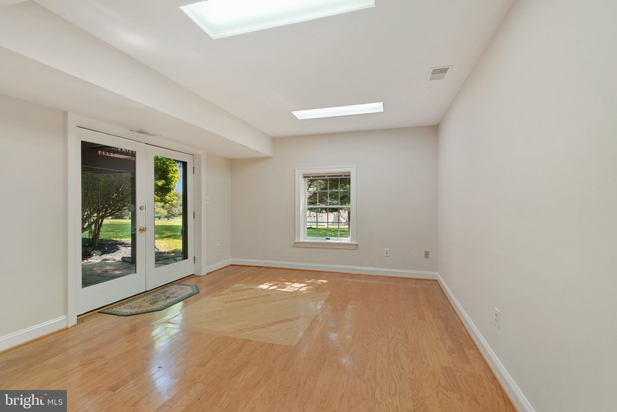 3125 Emerald Valley Rd