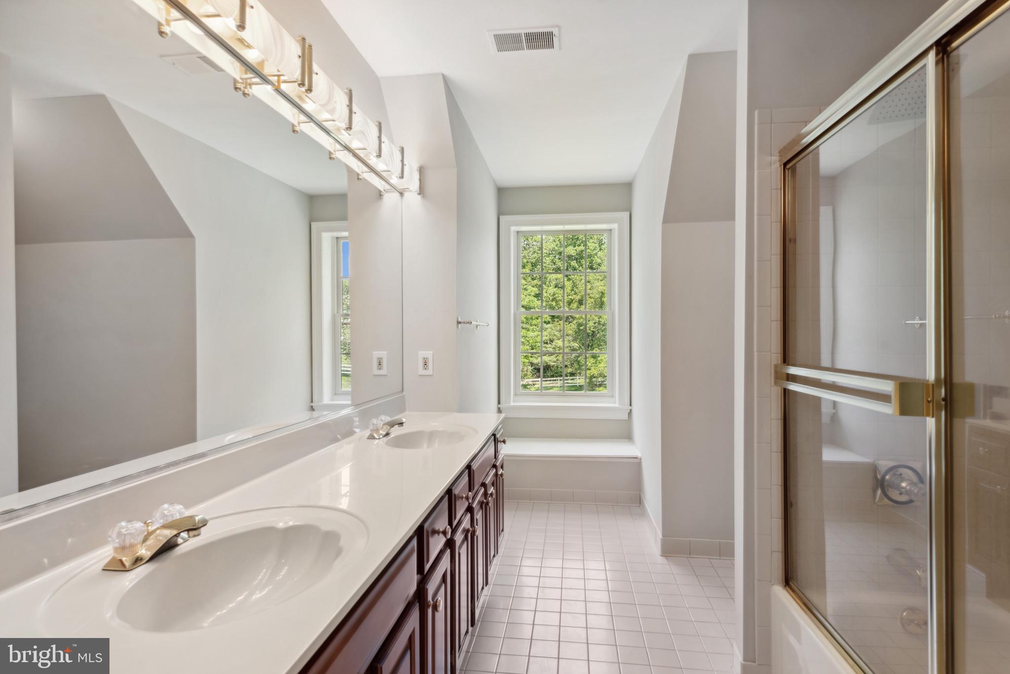 3125 Emerald Valley Rd