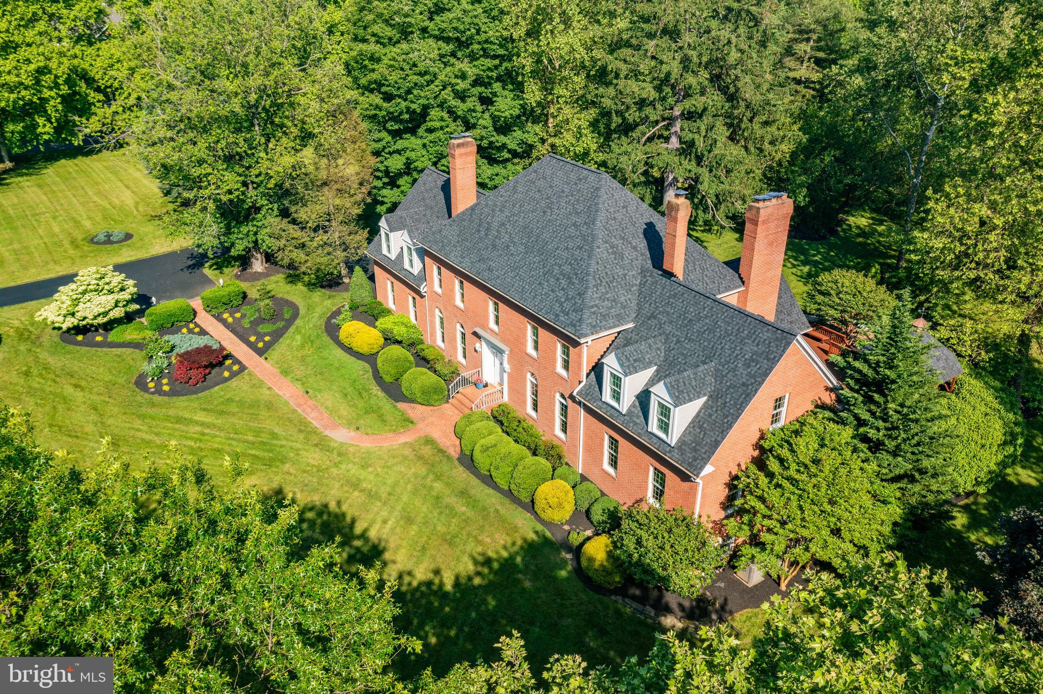 3125 Emerald Valley Rd