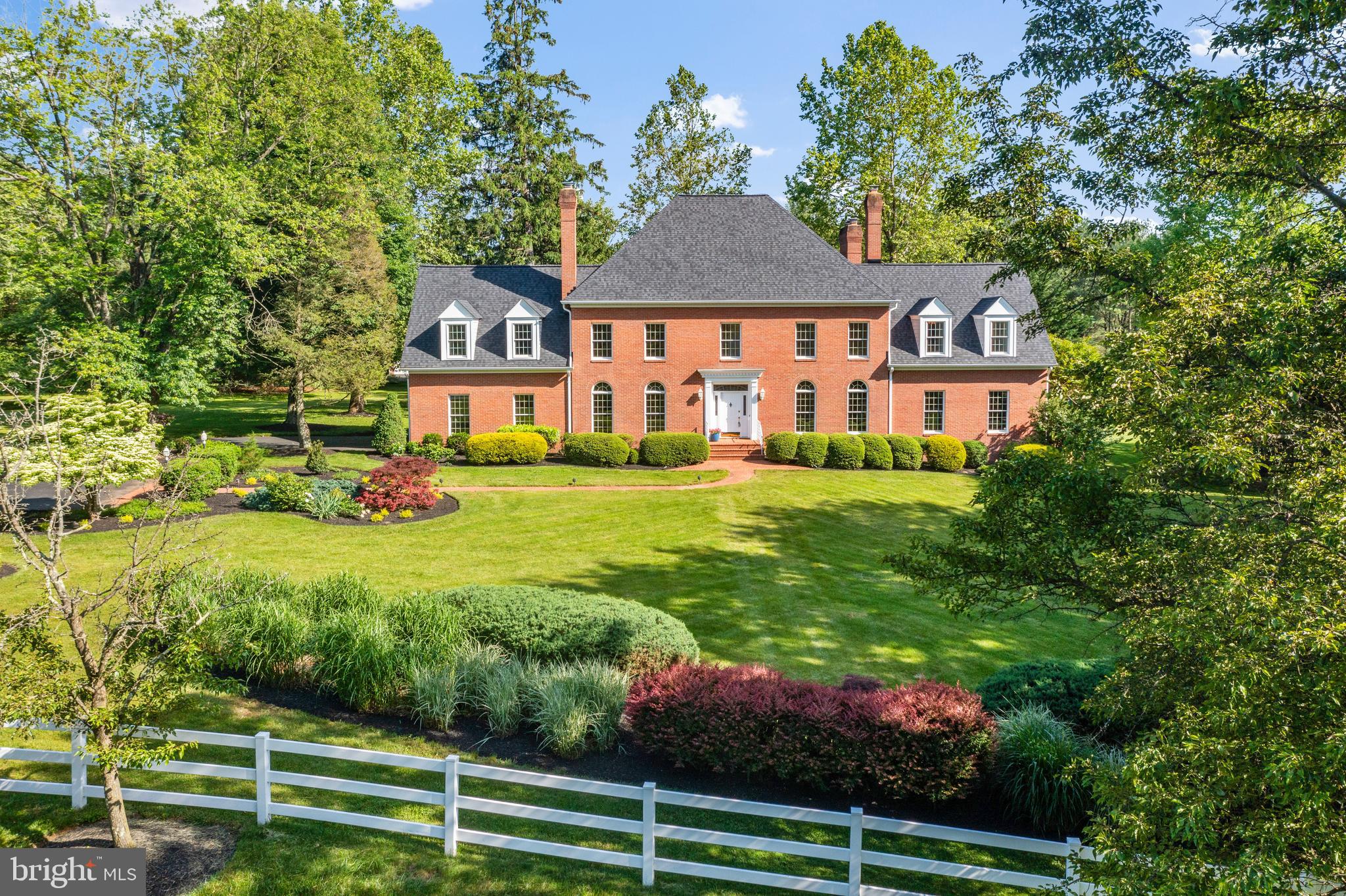 3125 Emerald Valley Rd