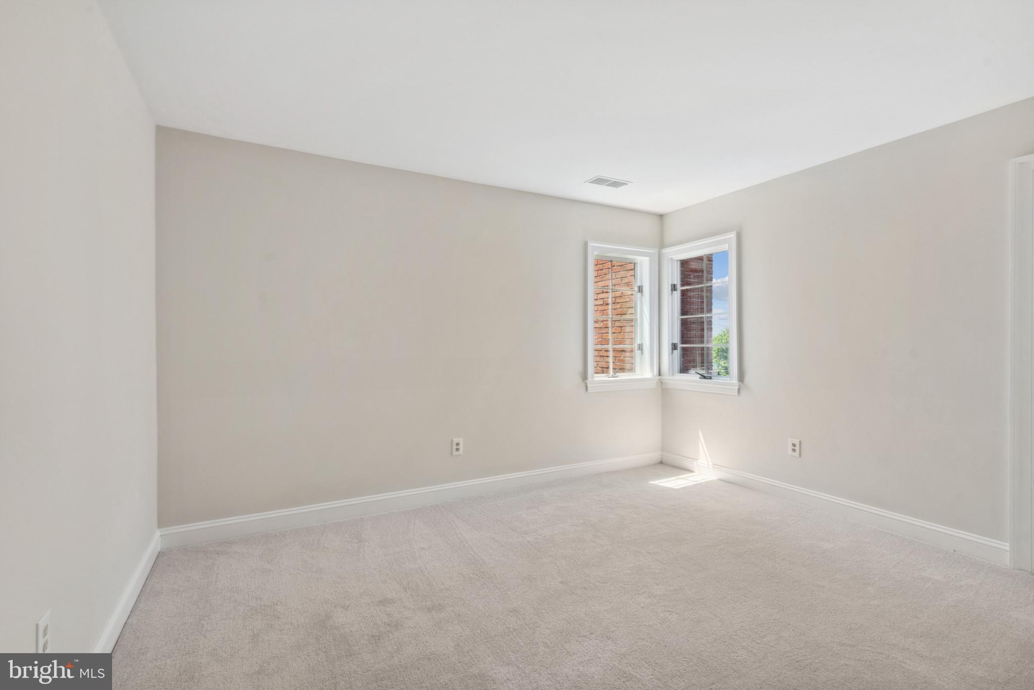 3125 Emerald Valley Rd