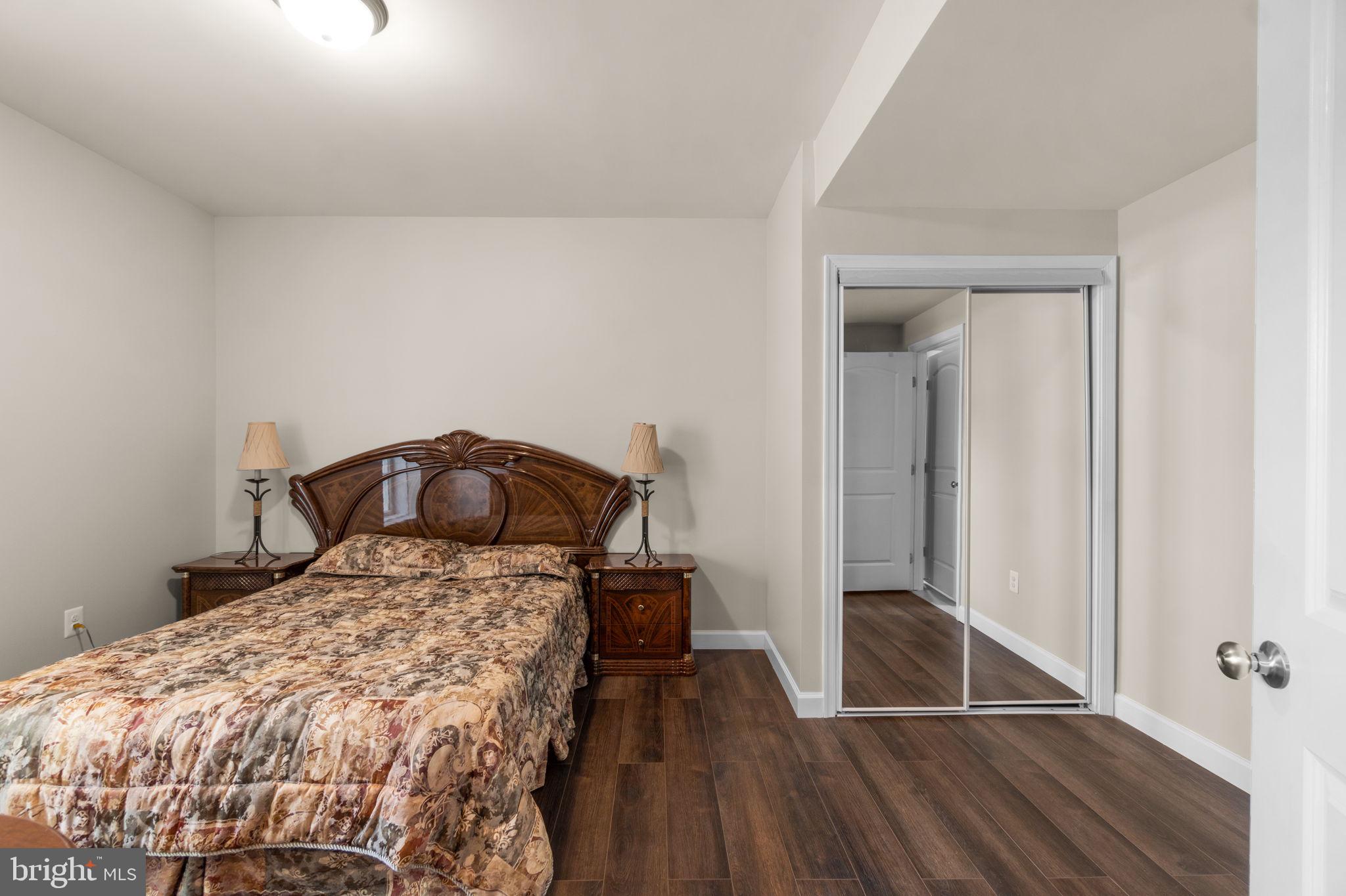 5014 Crape Myrtle Ct