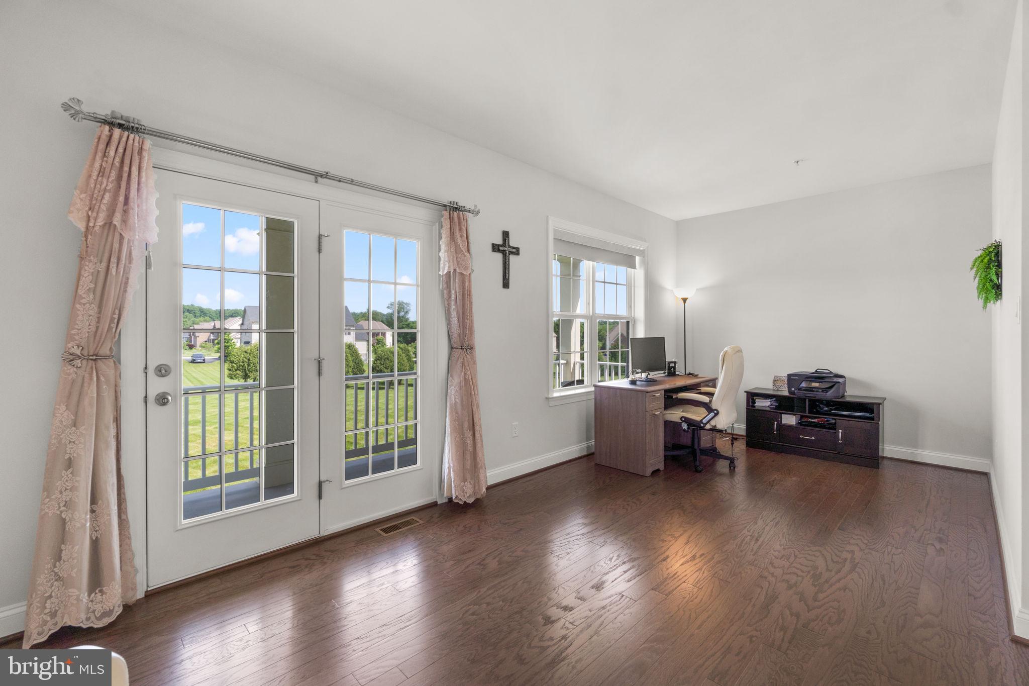 5014 Crape Myrtle Ct