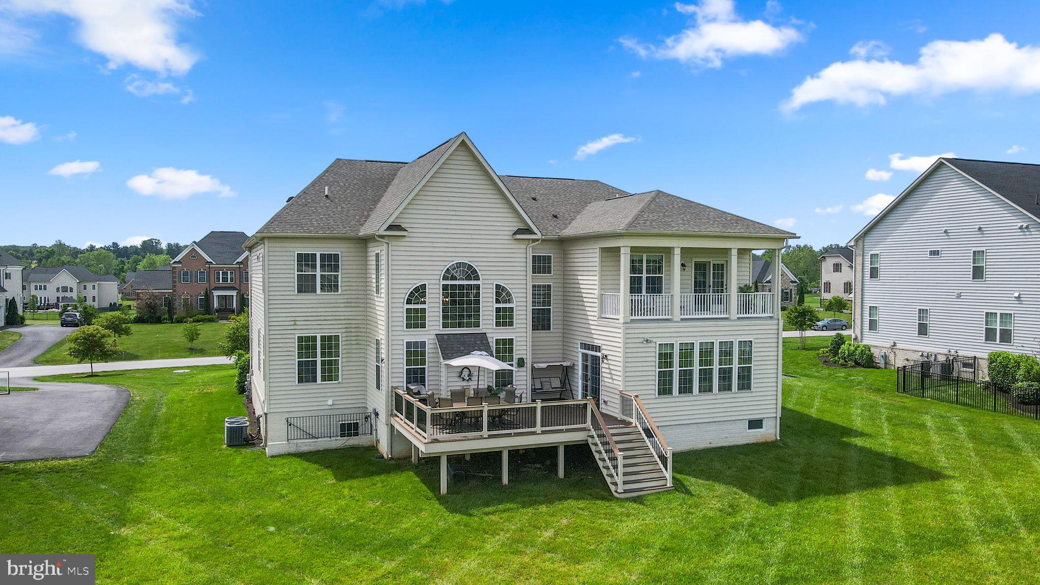 5014 Crape Myrtle Ct