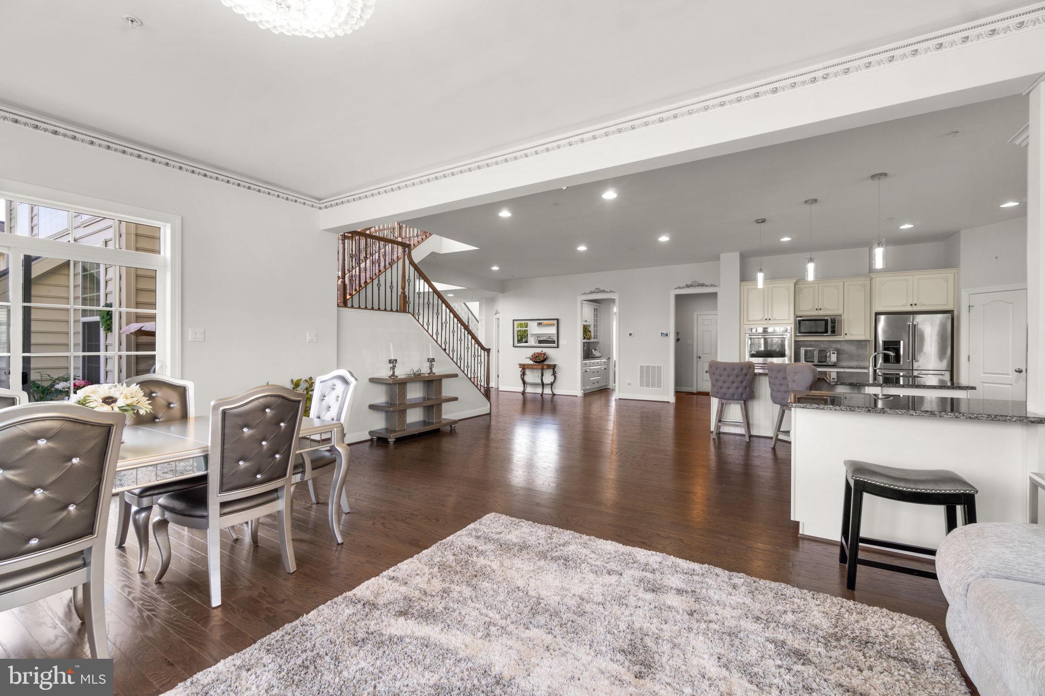 5014 Crape Myrtle Ct