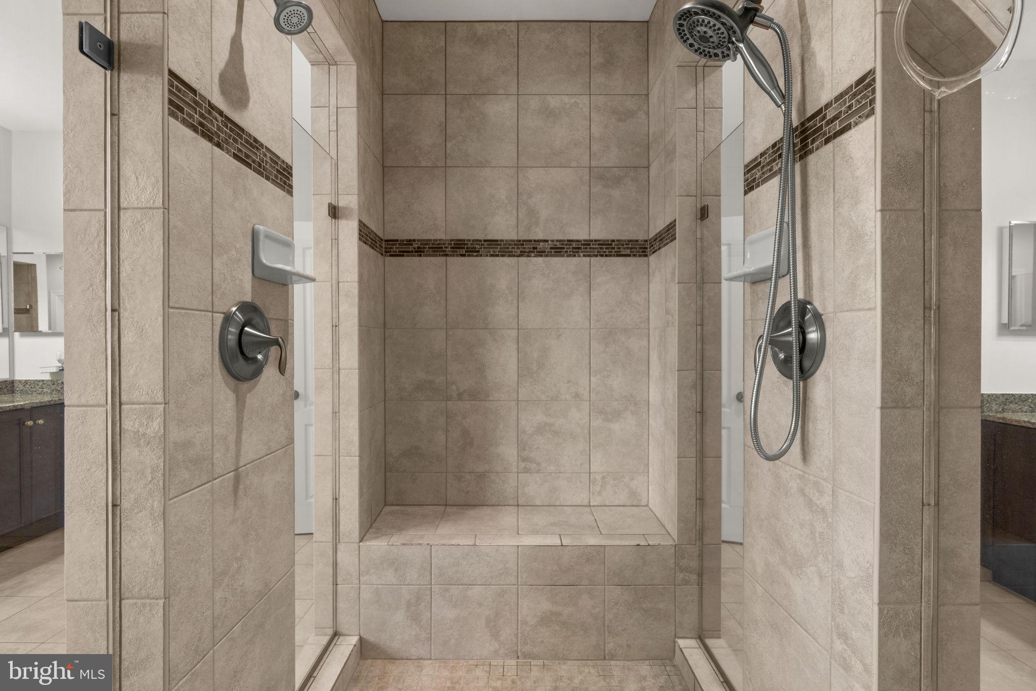 5014 Crape Myrtle Ct