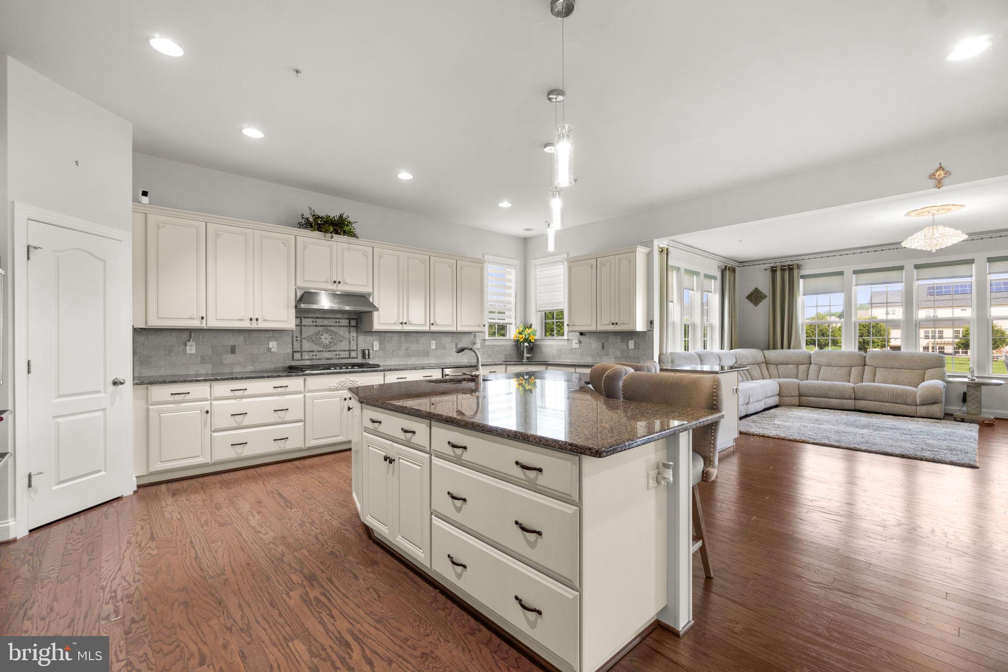 5014 Crape Myrtle Ct