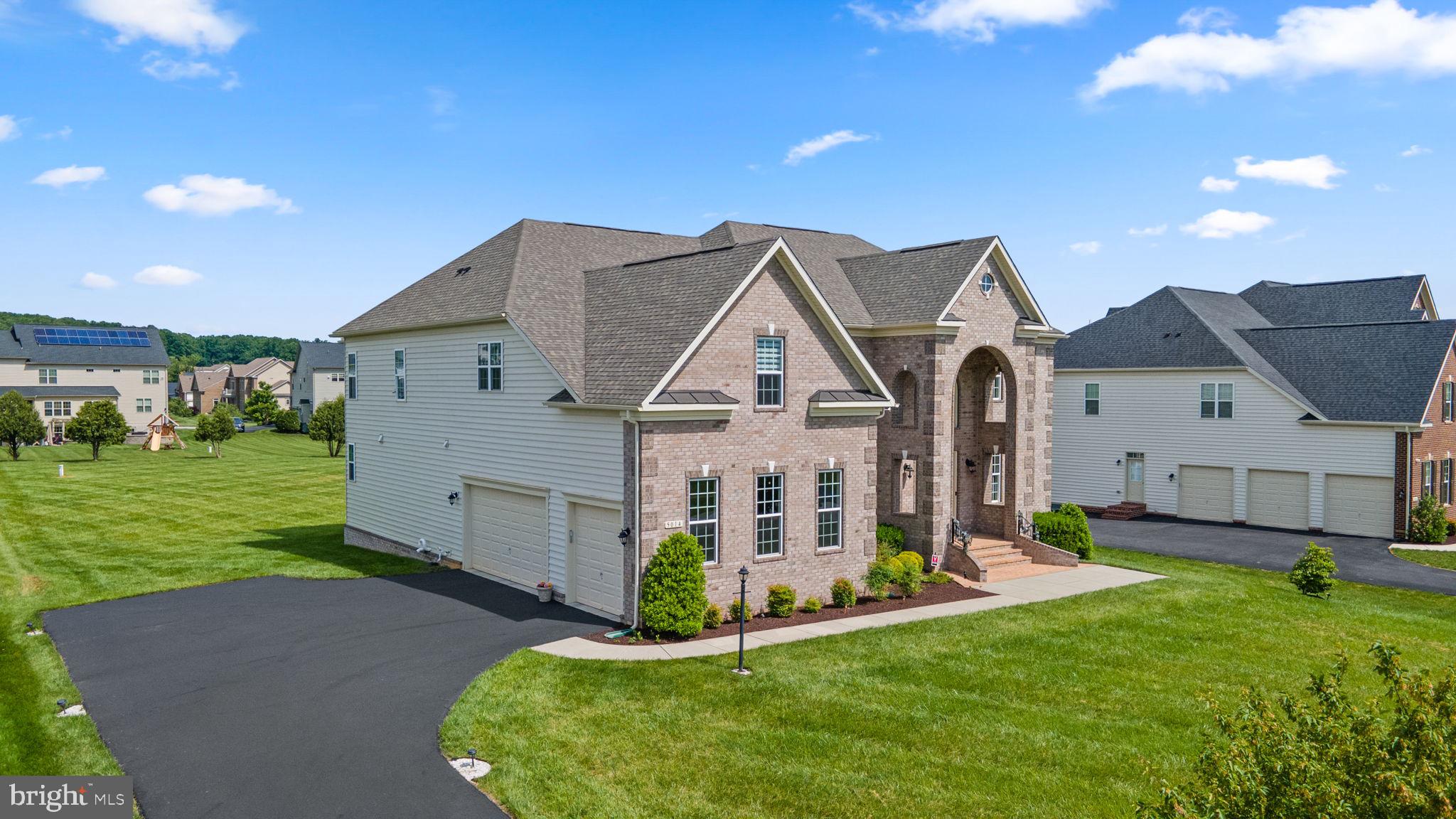 5014 Crape Myrtle Ct