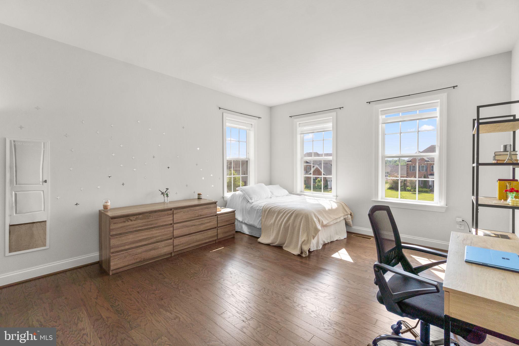 5014 Crape Myrtle Ct