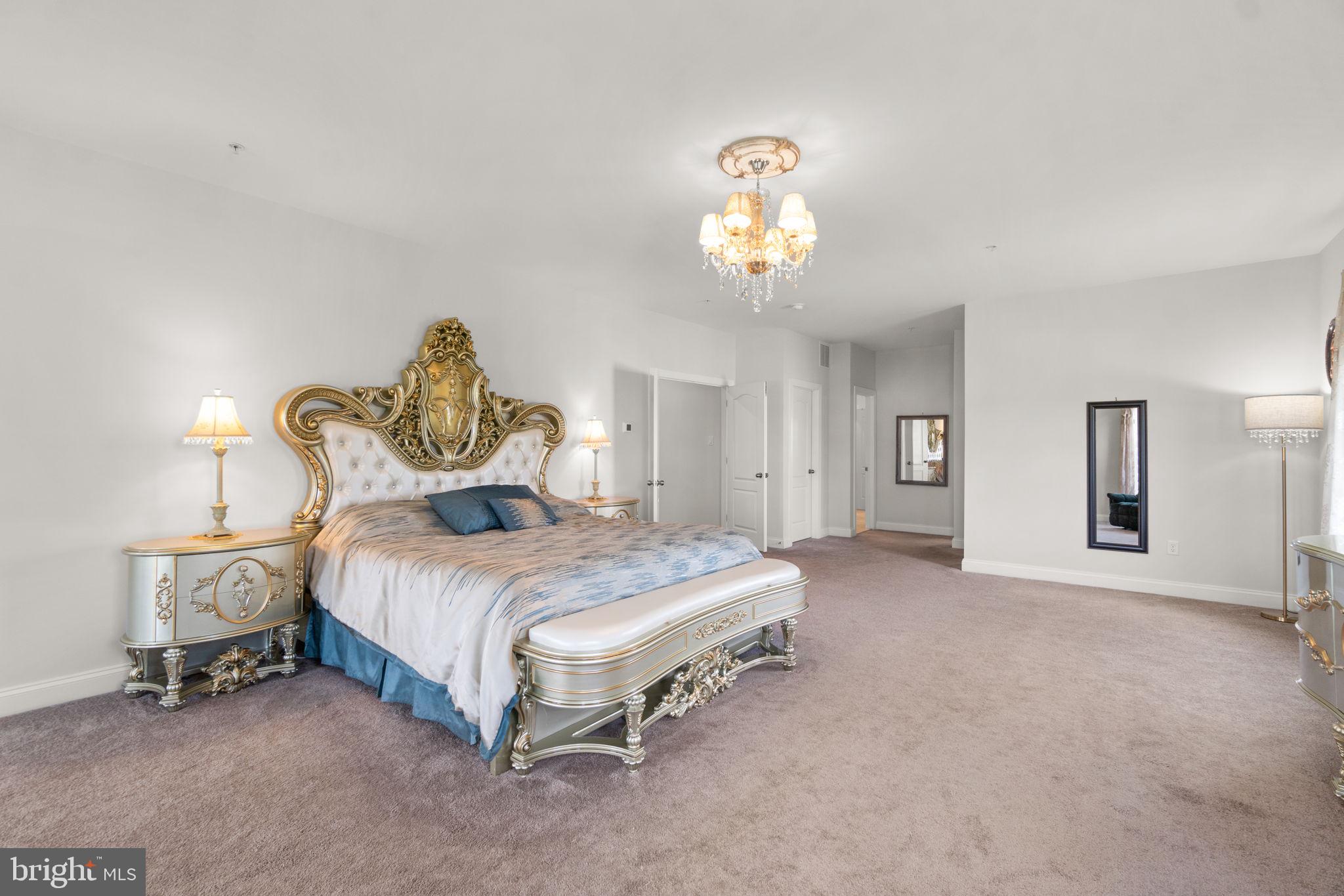 5014 Crape Myrtle Ct