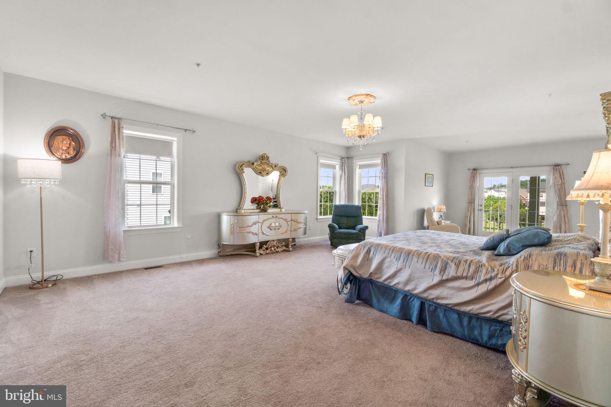 5014 Crape Myrtle Ct