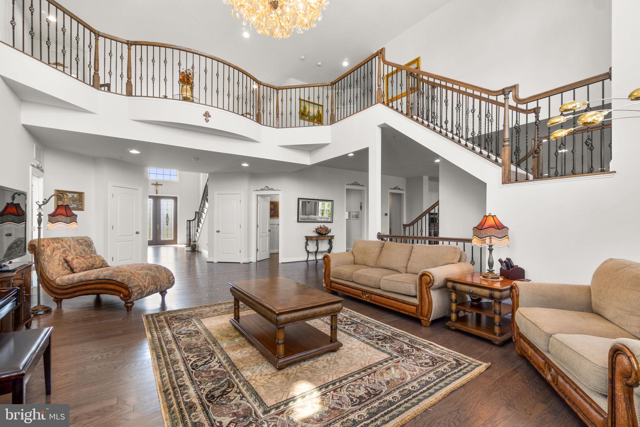 5014 Crape Myrtle Ct