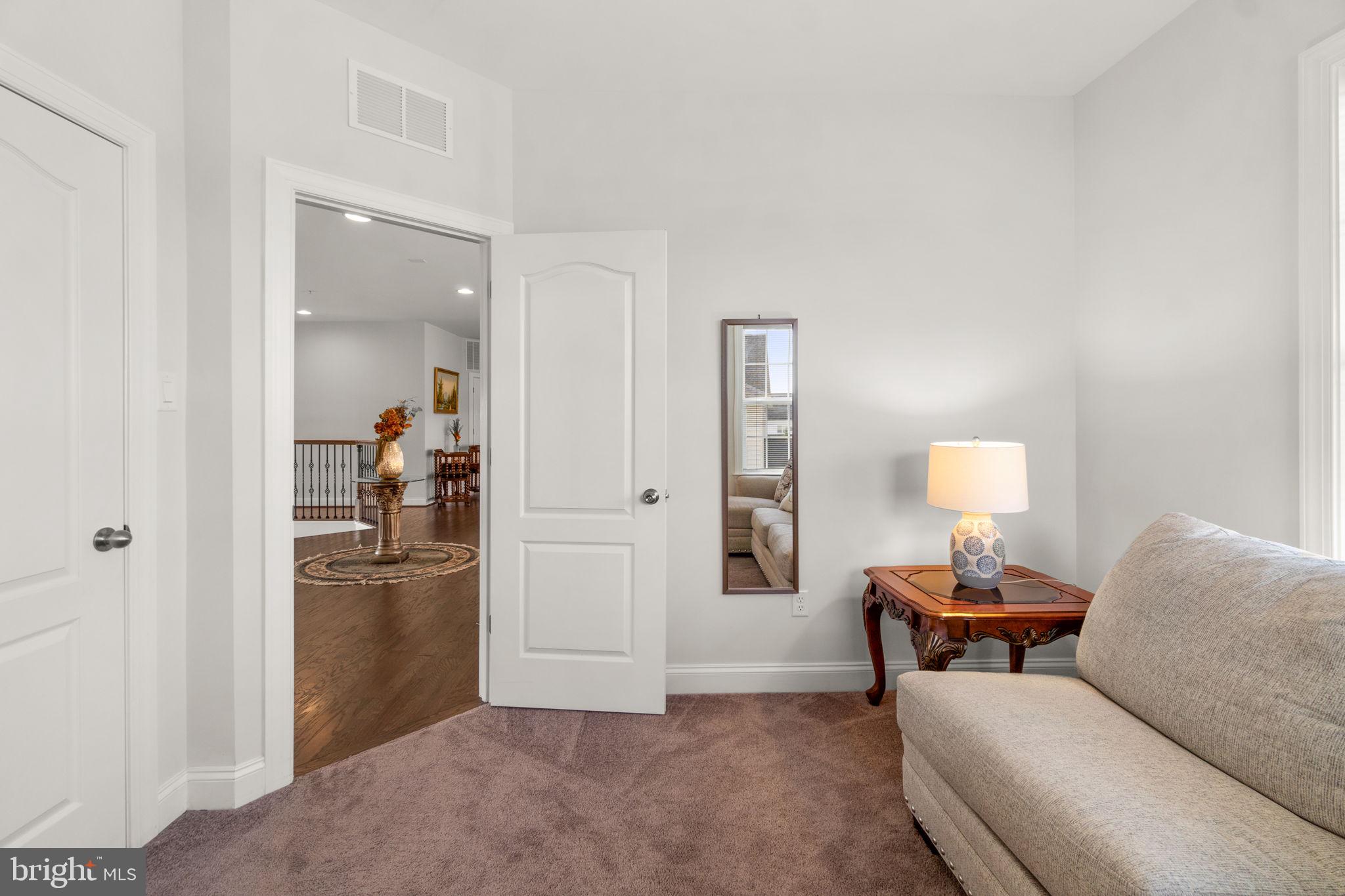 5014 Crape Myrtle Ct