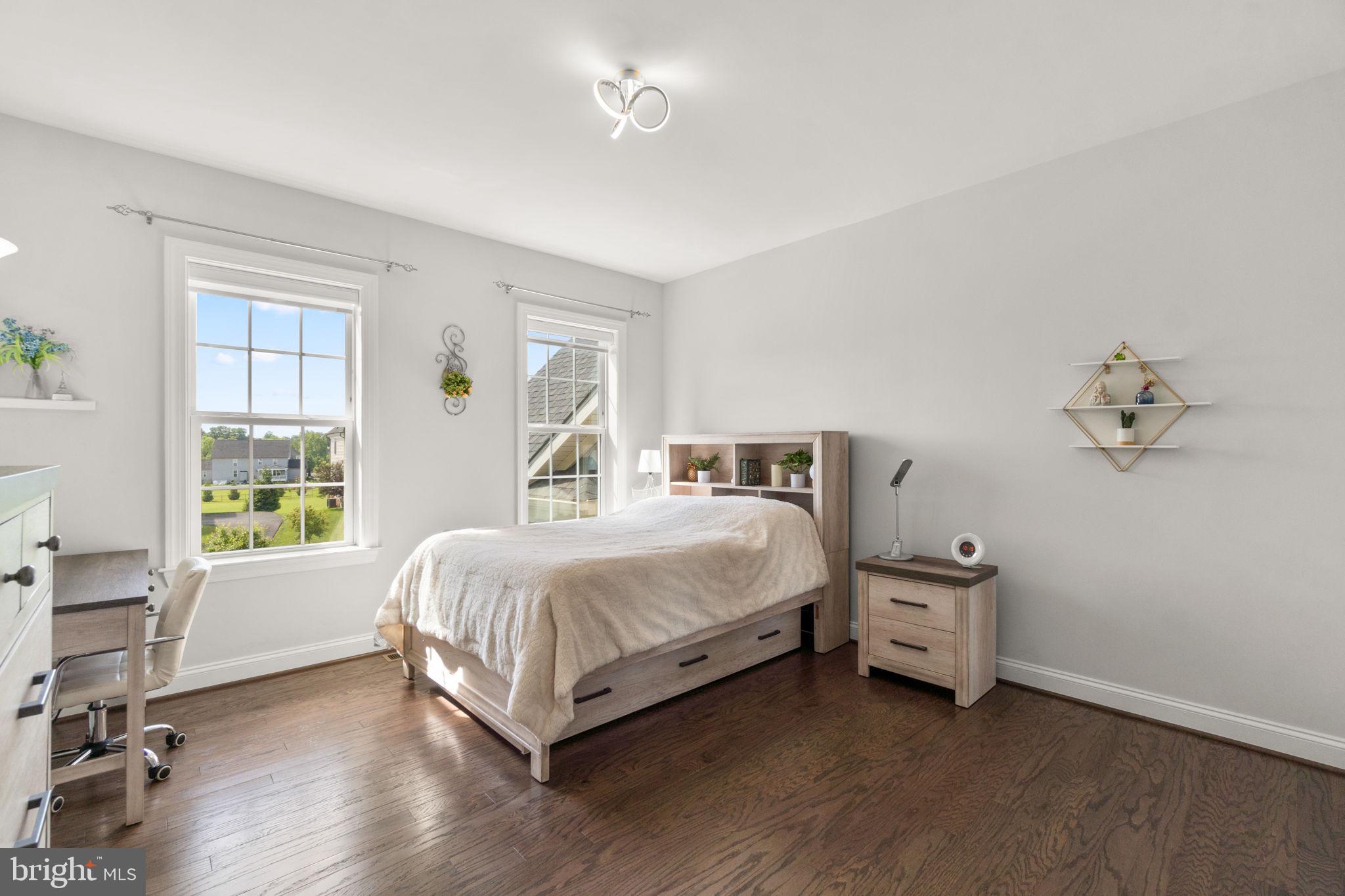 5014 Crape Myrtle Ct