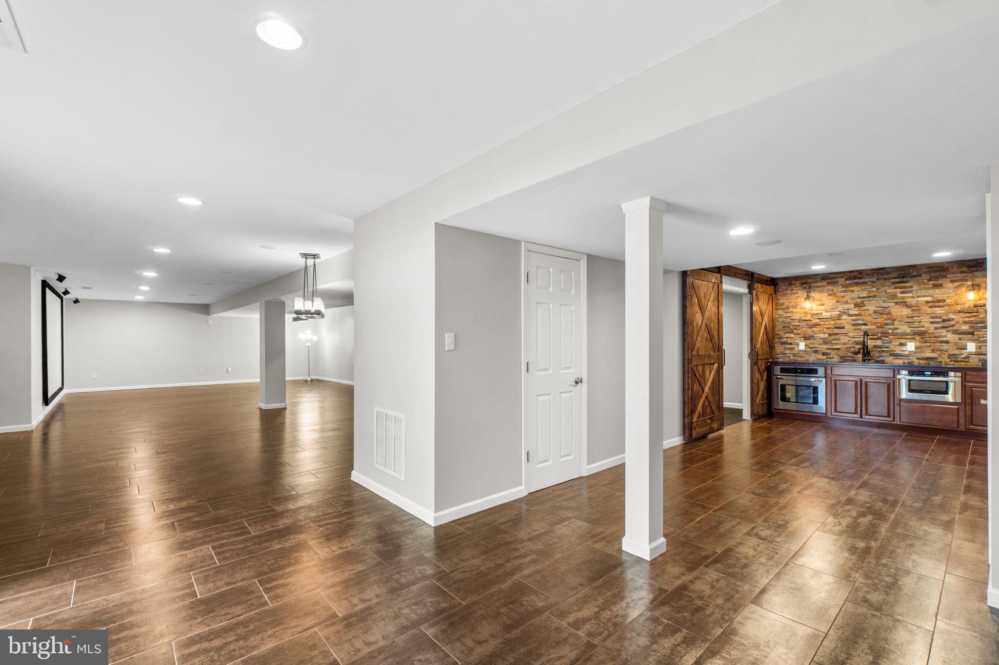 7527 Talbots Woods Ct