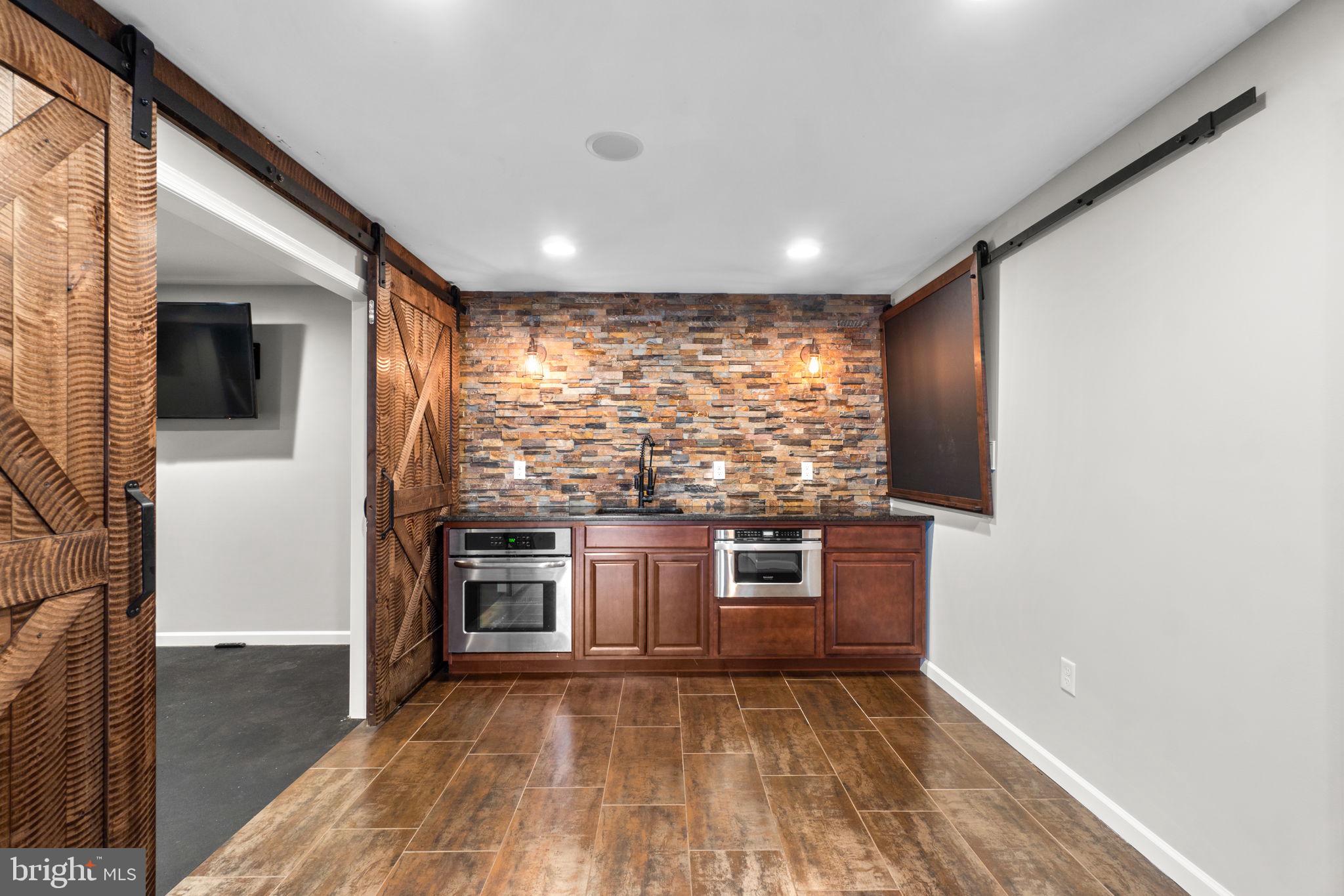 7527 Talbots Woods Ct