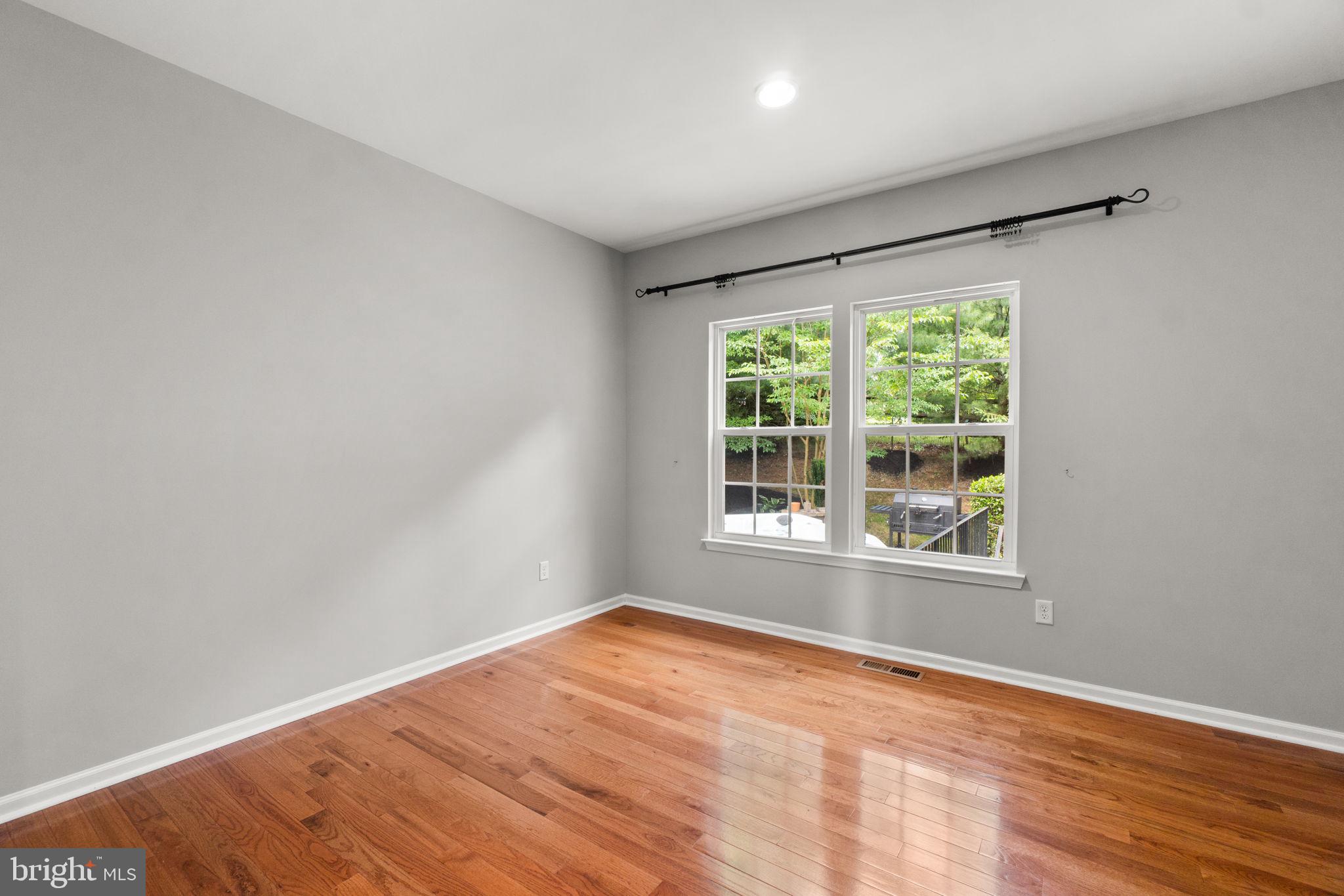 7527 Talbots Woods Ct