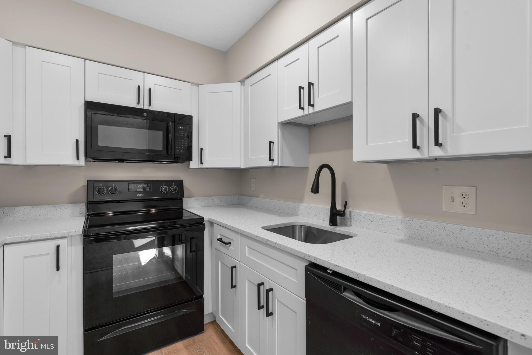 7587 Weather Worn Way #E