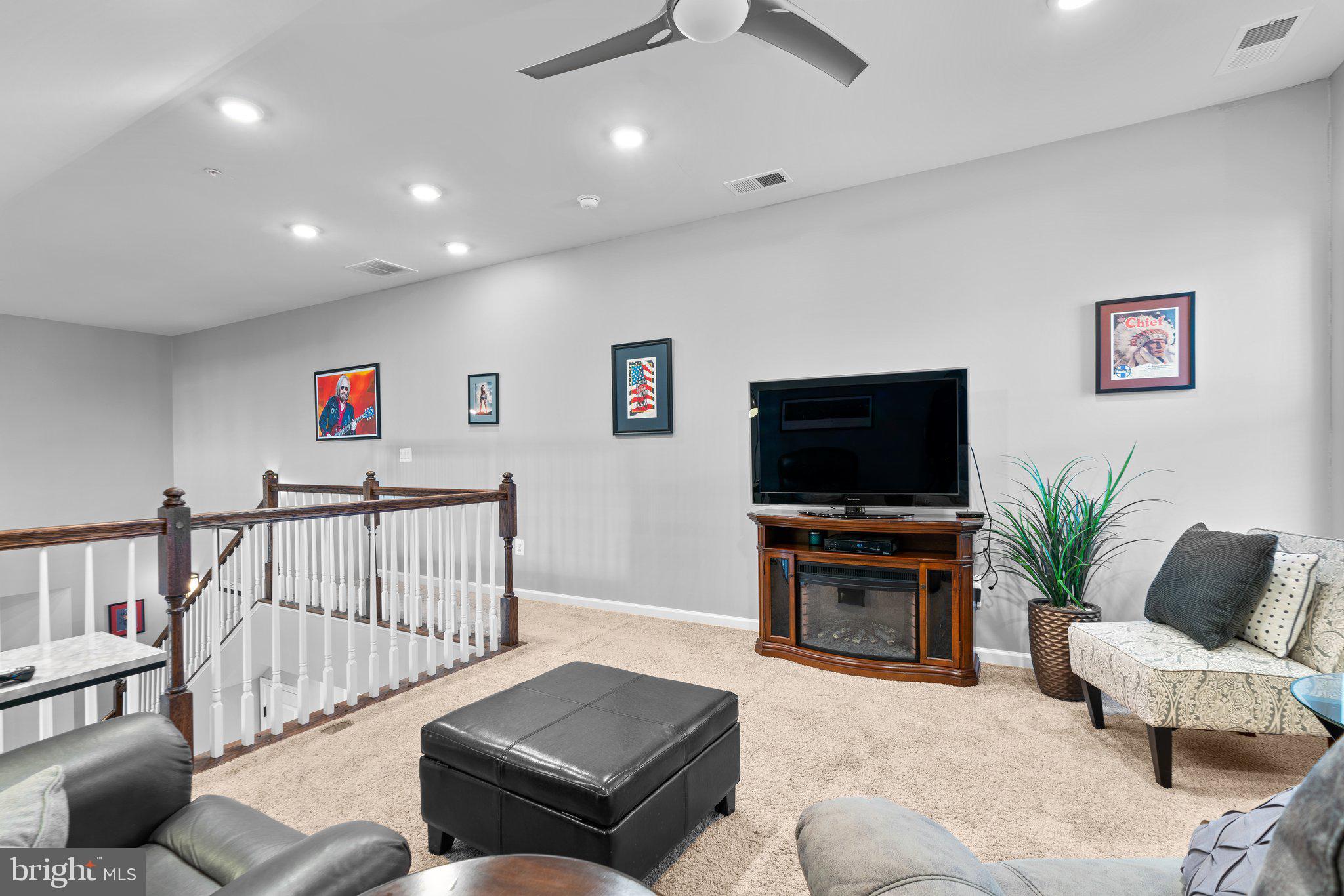 2241 John Gravel Rd #P