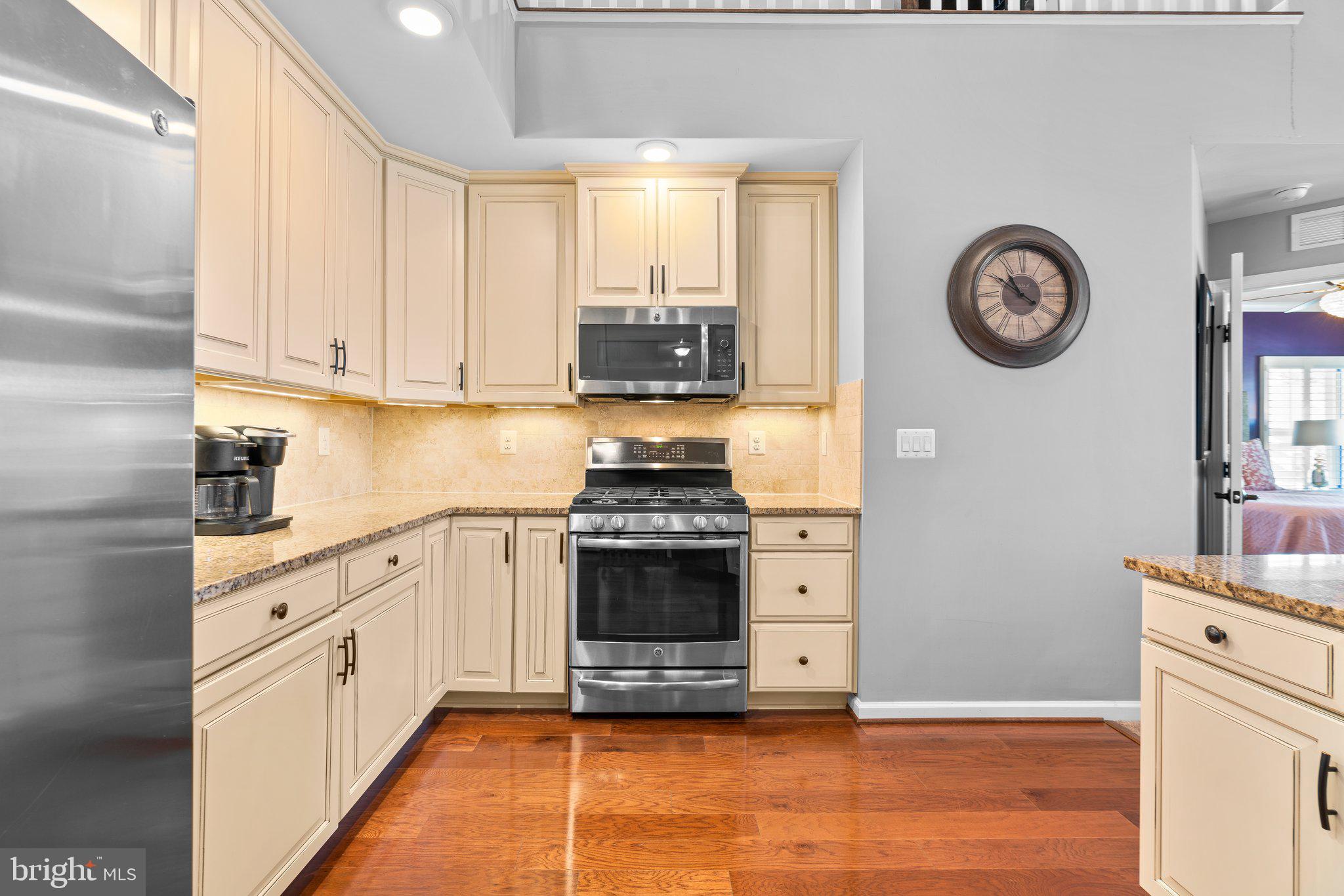 2241 John Gravel Rd #P