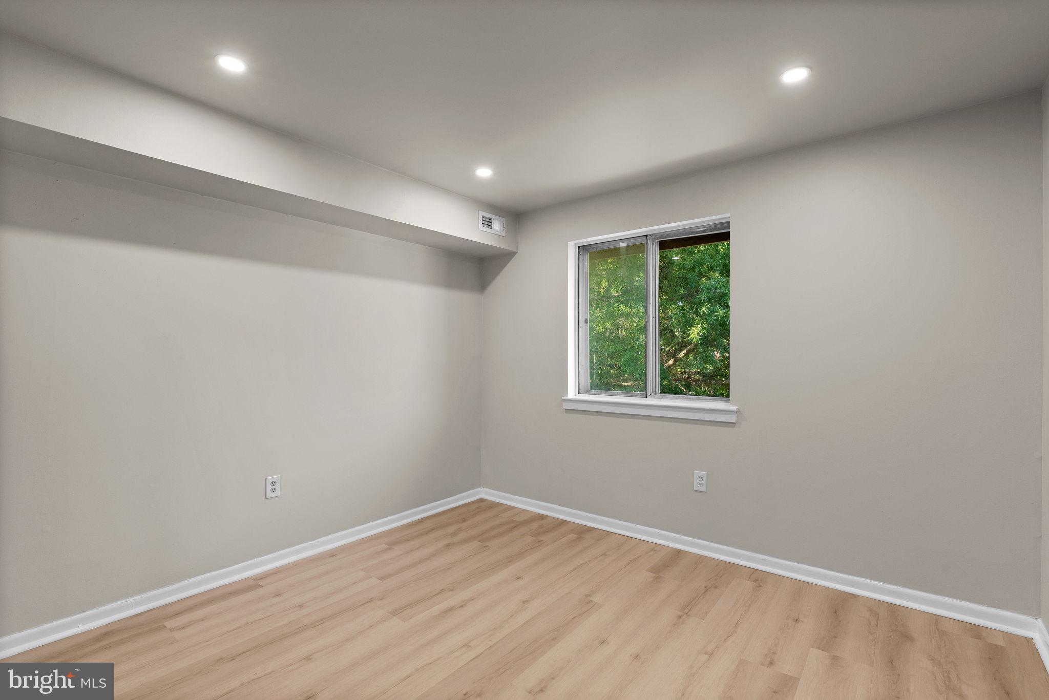 5007 Green Mountain Cir #6