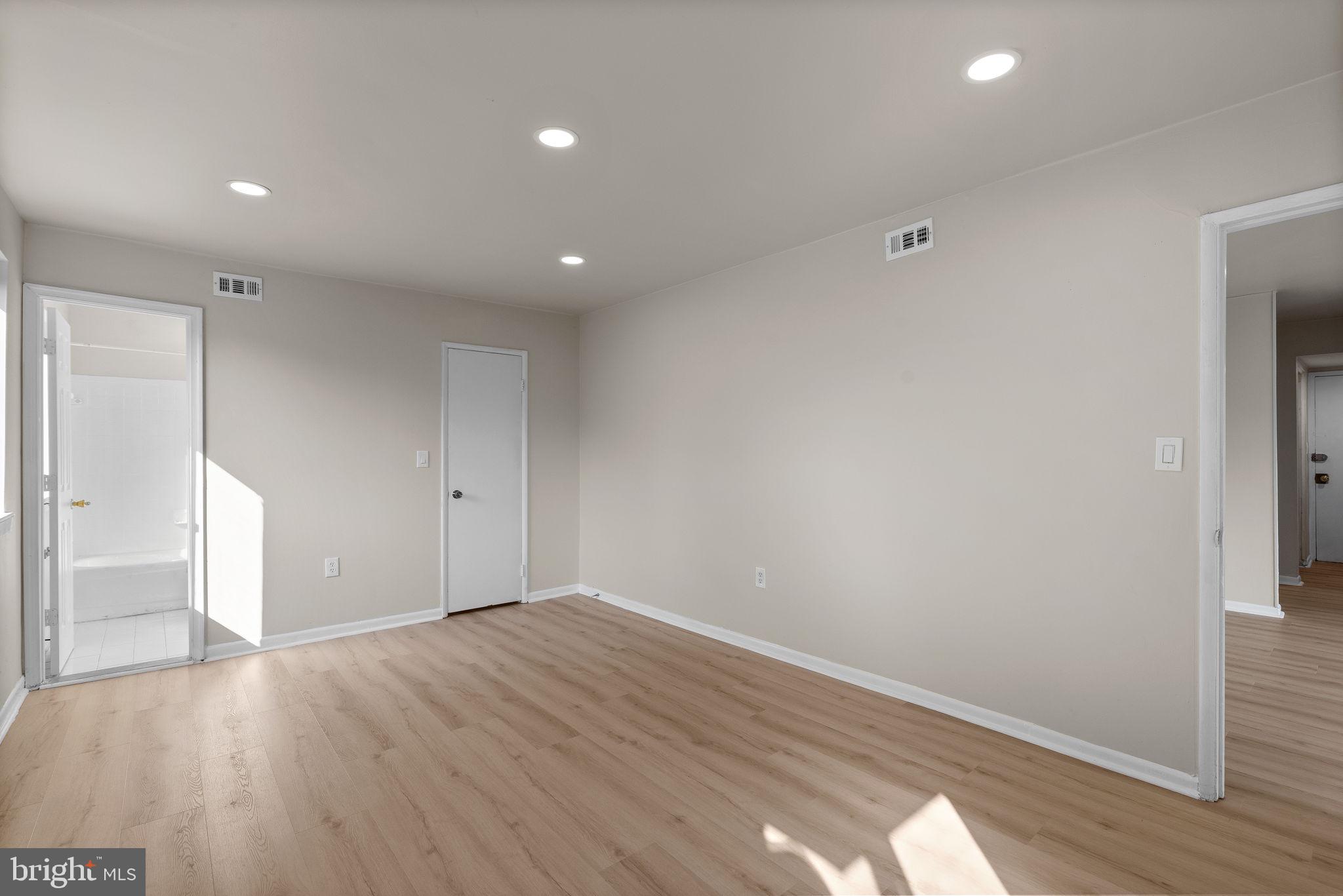 5007 Green Mountain Cir #6