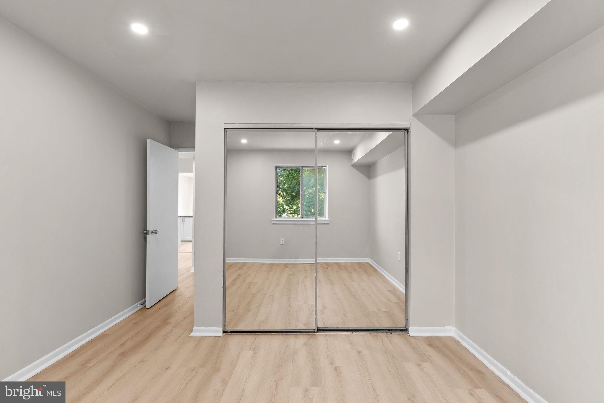 5007 Green Mountain Cir #6